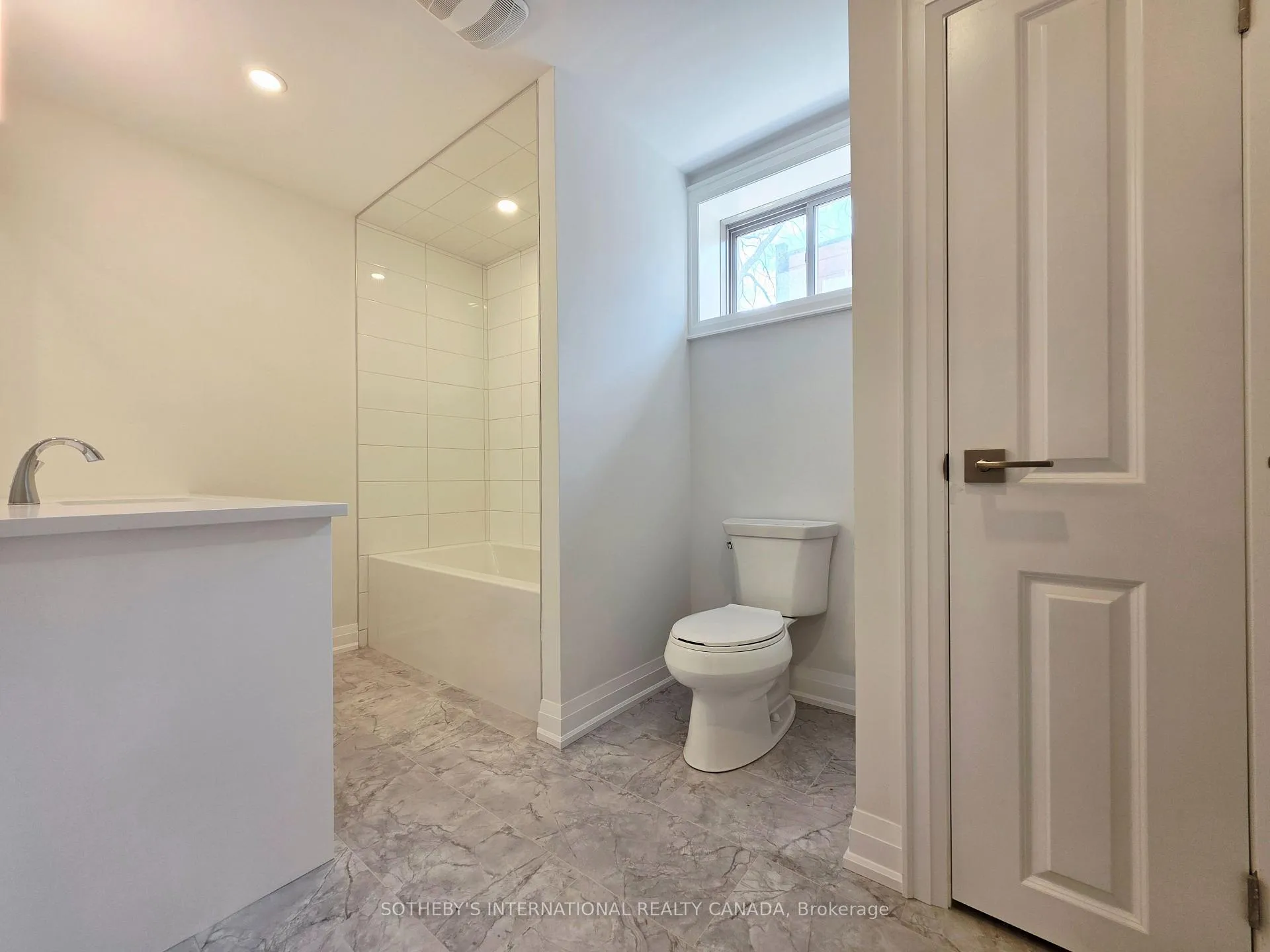 Photo 16 of 516 Markay Common, Burlington, Brant — HOMEH