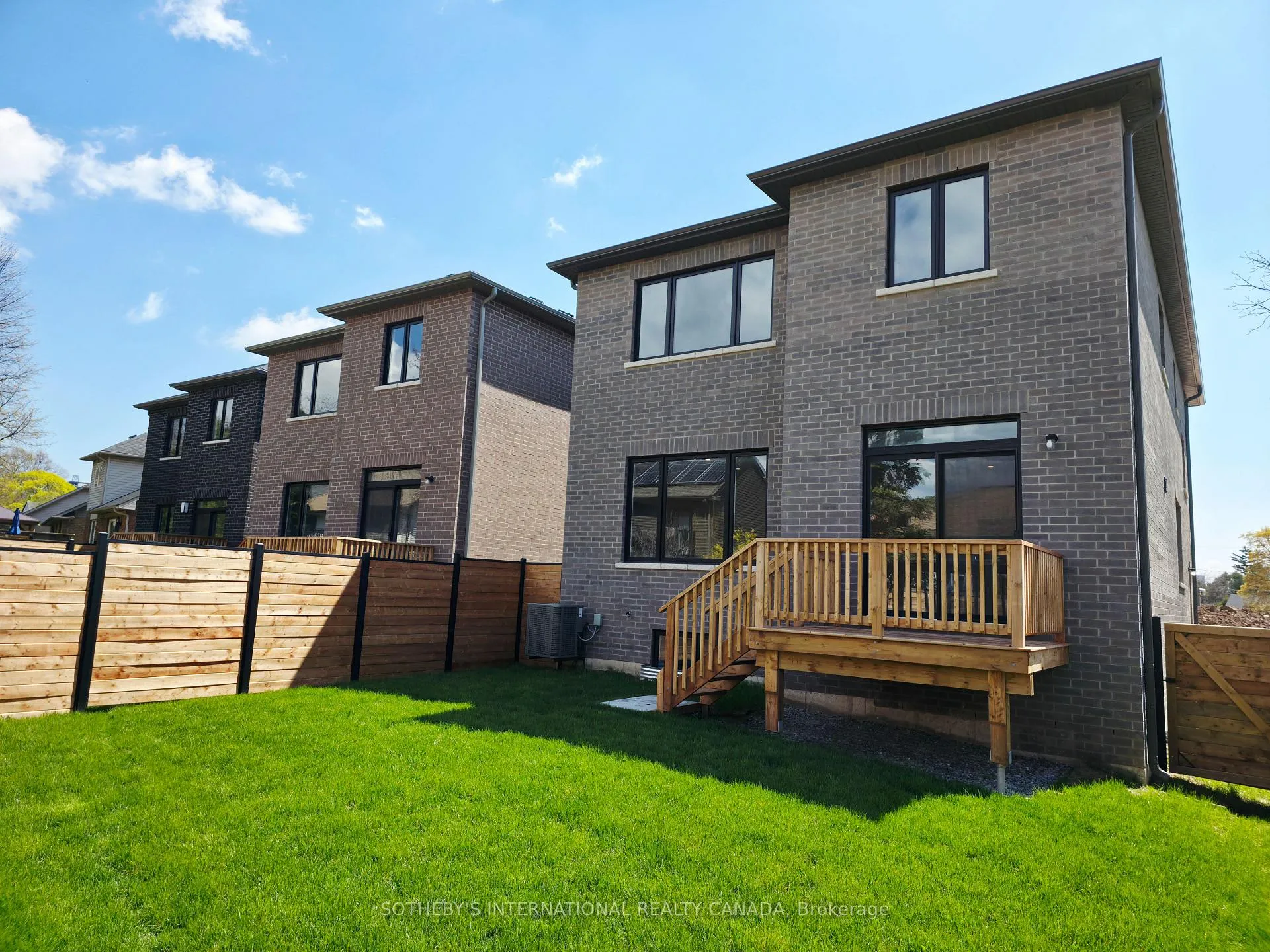 Photo 18 of 516 Markay Common, Burlington, Brant — HOMEH
