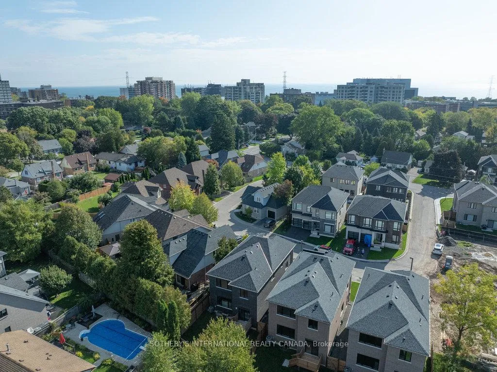Photo 23 of 516 Markay Common, Burlington, Brant — HOMEH