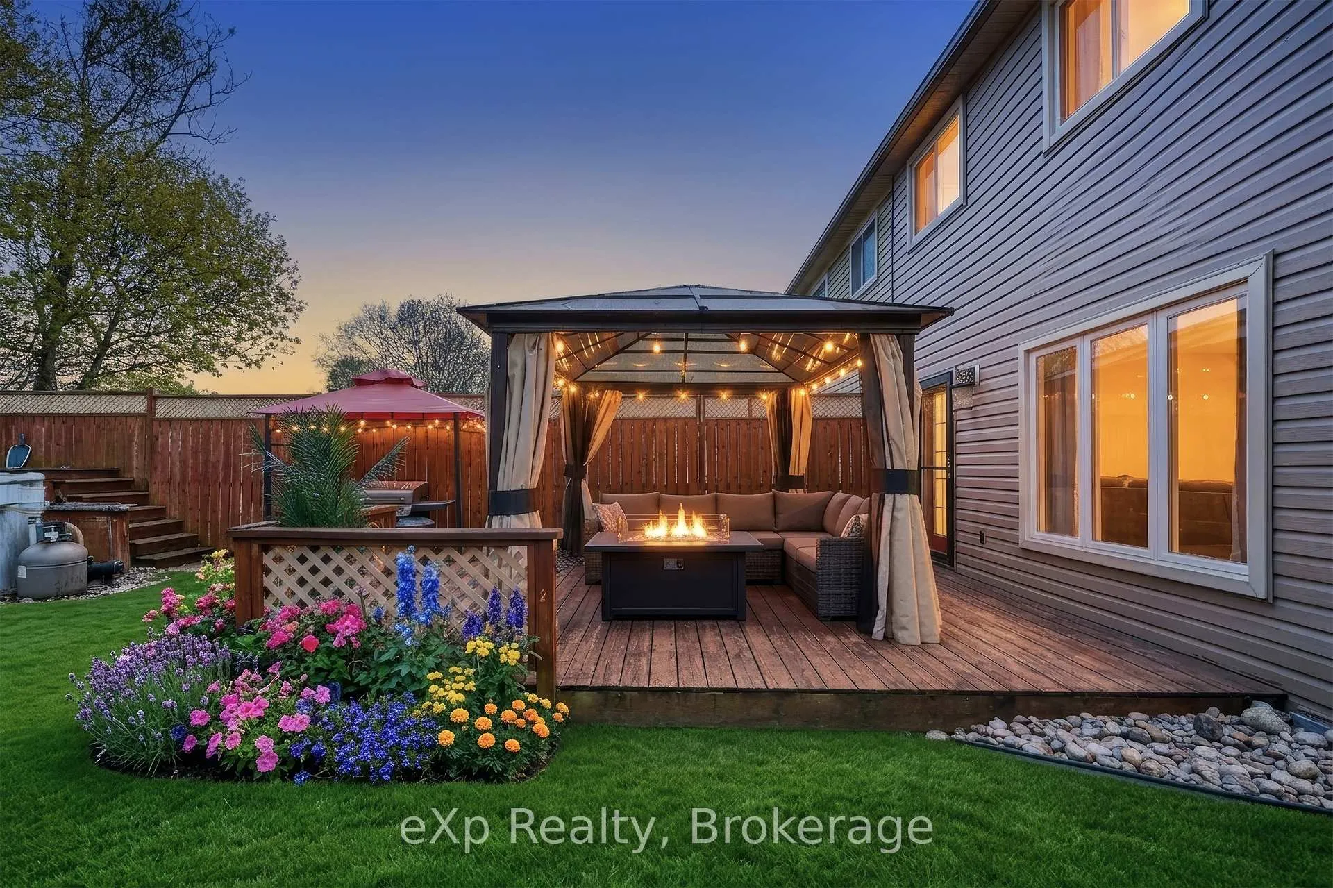 Photo 4 of 146 Martin Road, Clarington, Bowmanville — HOMEH