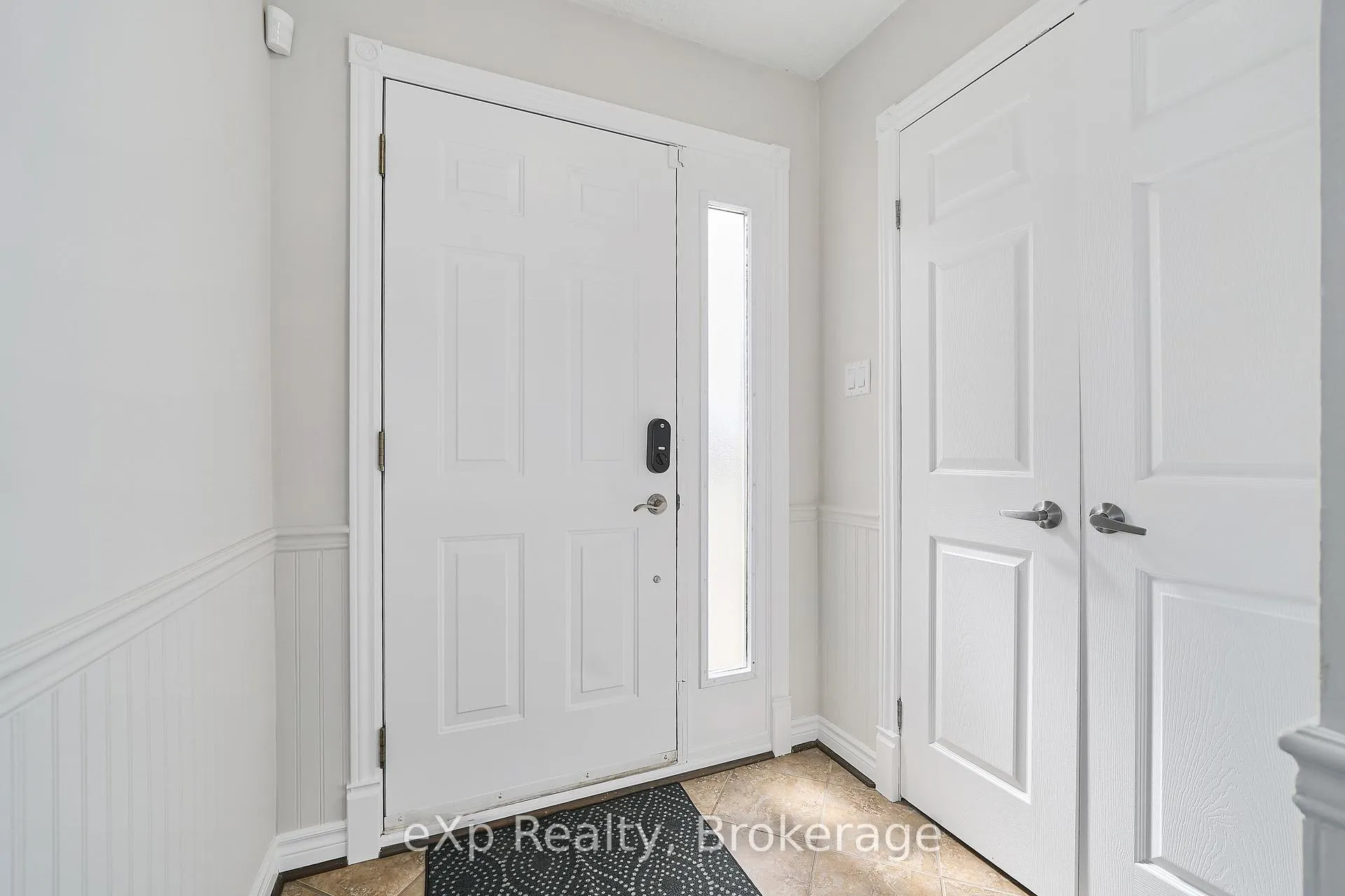 Photo 12 of 146 Martin Road, Clarington, Bowmanville — HOMEH