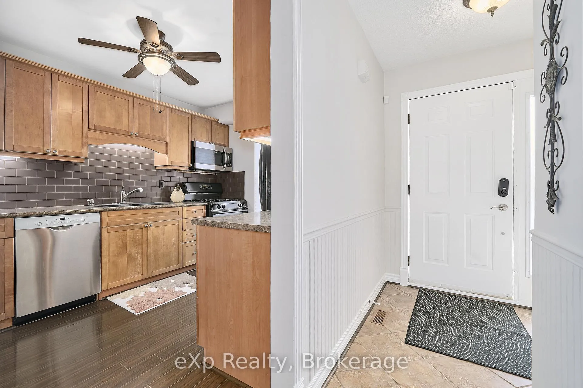 Photo 13 of 146 Martin Road, Clarington, Bowmanville — HOMEH