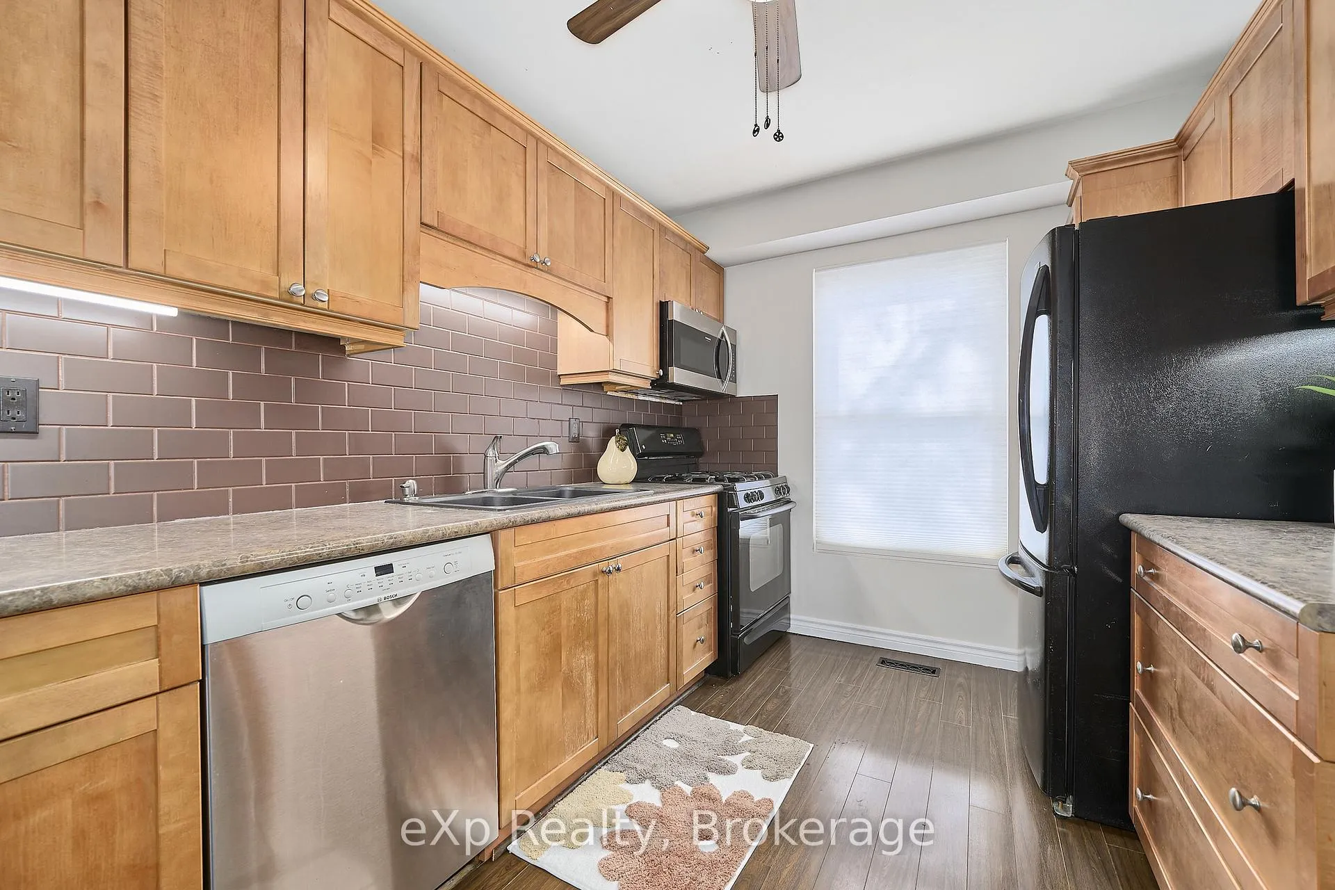 Photo 17 of 146 Martin Road, Clarington, Bowmanville — HOMEH