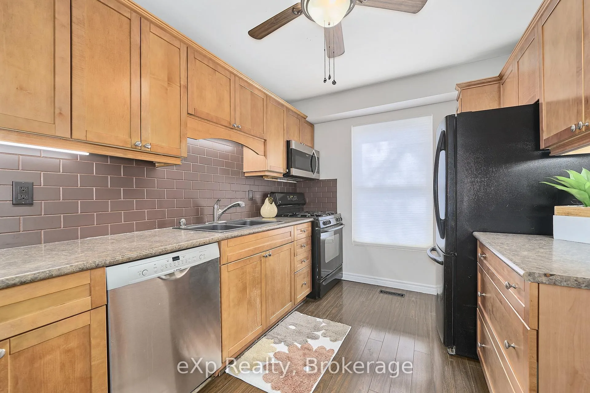 Photo 19 of 146 Martin Road, Clarington, Bowmanville — HOMEH