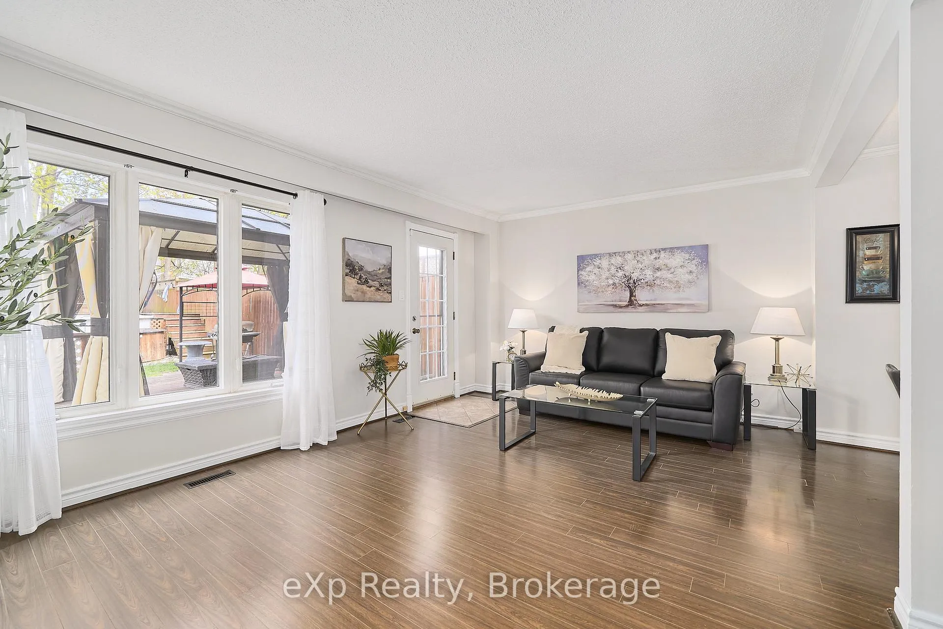 Photo 25 of 146 Martin Road, Clarington, Bowmanville — HOMEH
