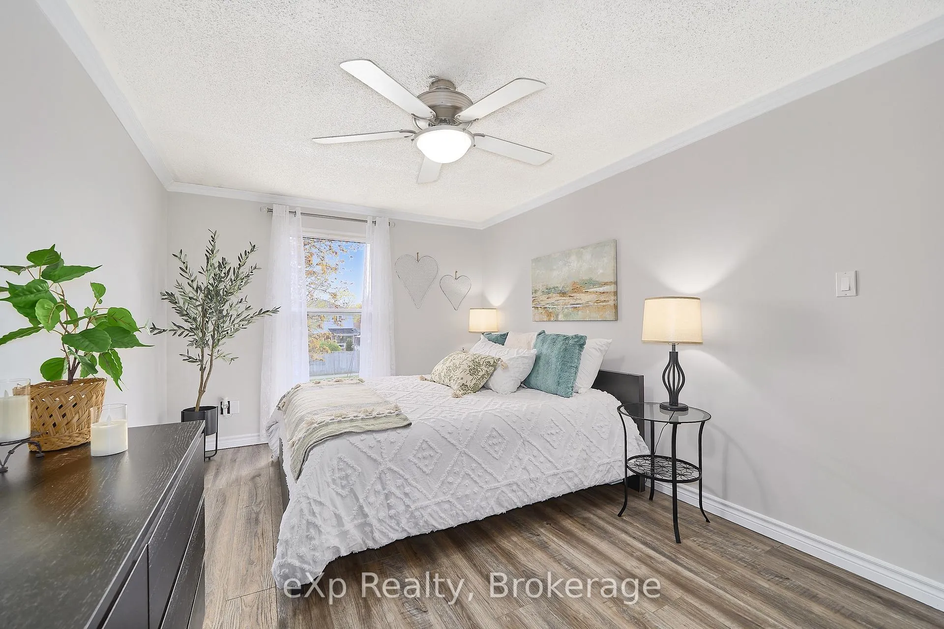 Photo 35 of 146 Martin Road, Clarington, Bowmanville — HOMEH