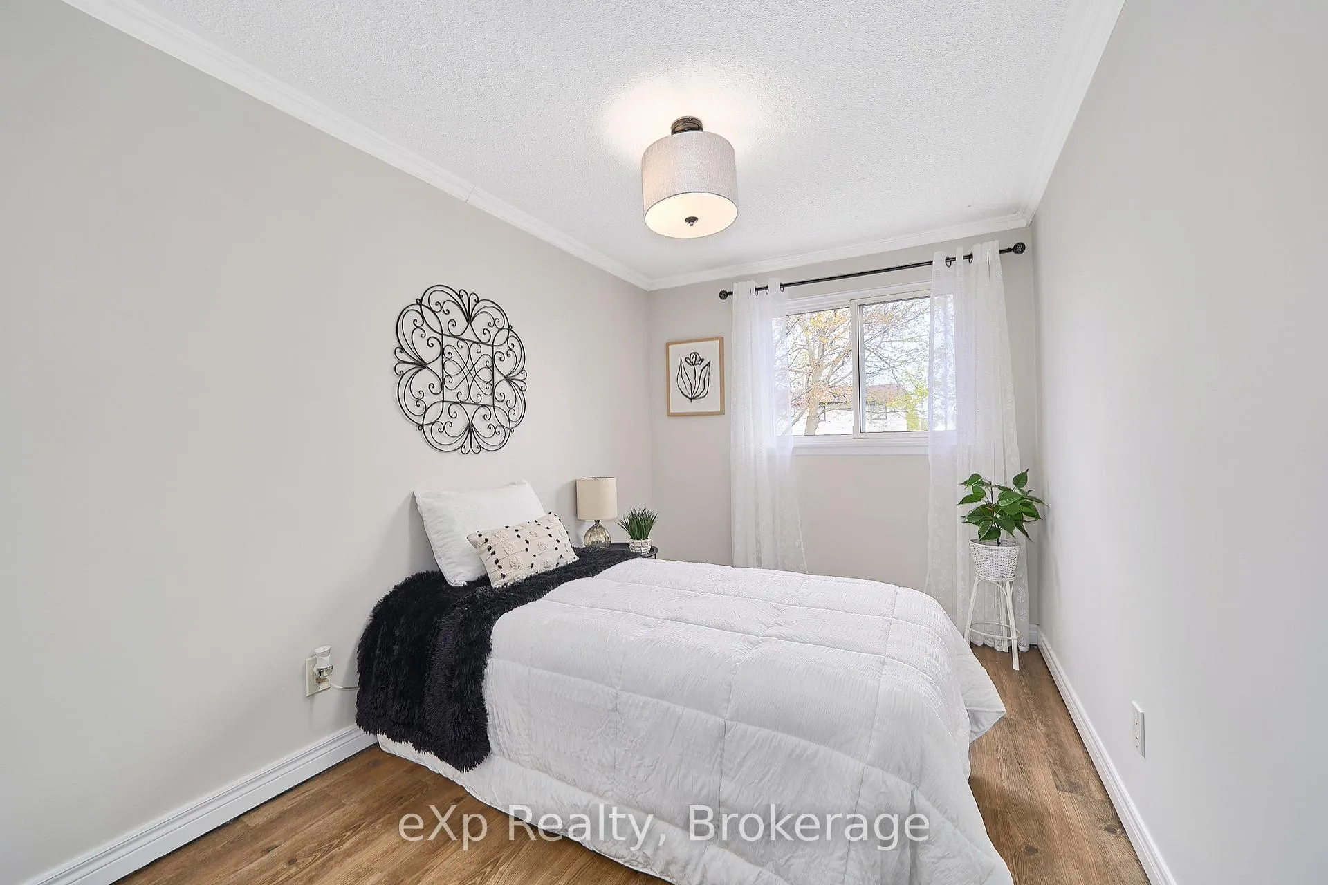 Photo 38 of 146 Martin Road, Clarington, Bowmanville — HOMEH