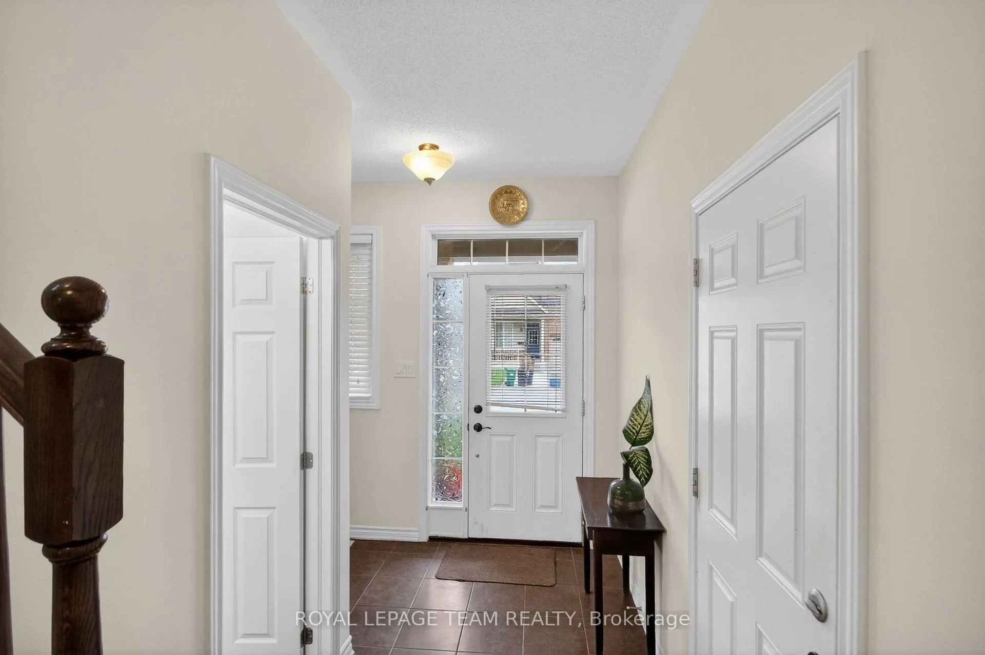 Photo 4 of 232 Rivertree Street, Ottawa, Kanata - Emerald Meadows/Trailwest — HOMEH