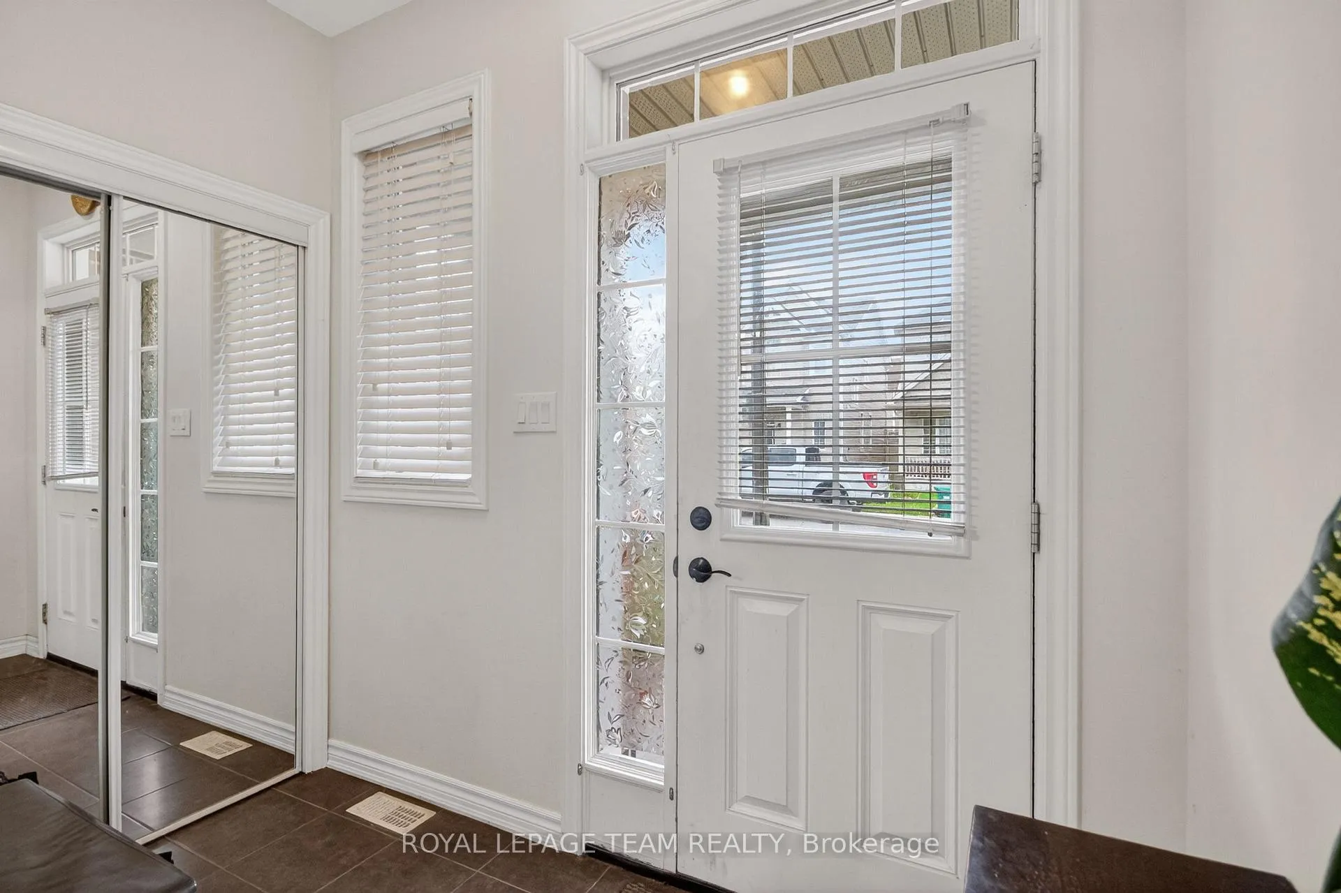 Photo 5 of 232 Rivertree Street, Ottawa, Kanata - Emerald Meadows/Trailwest — HOMEH