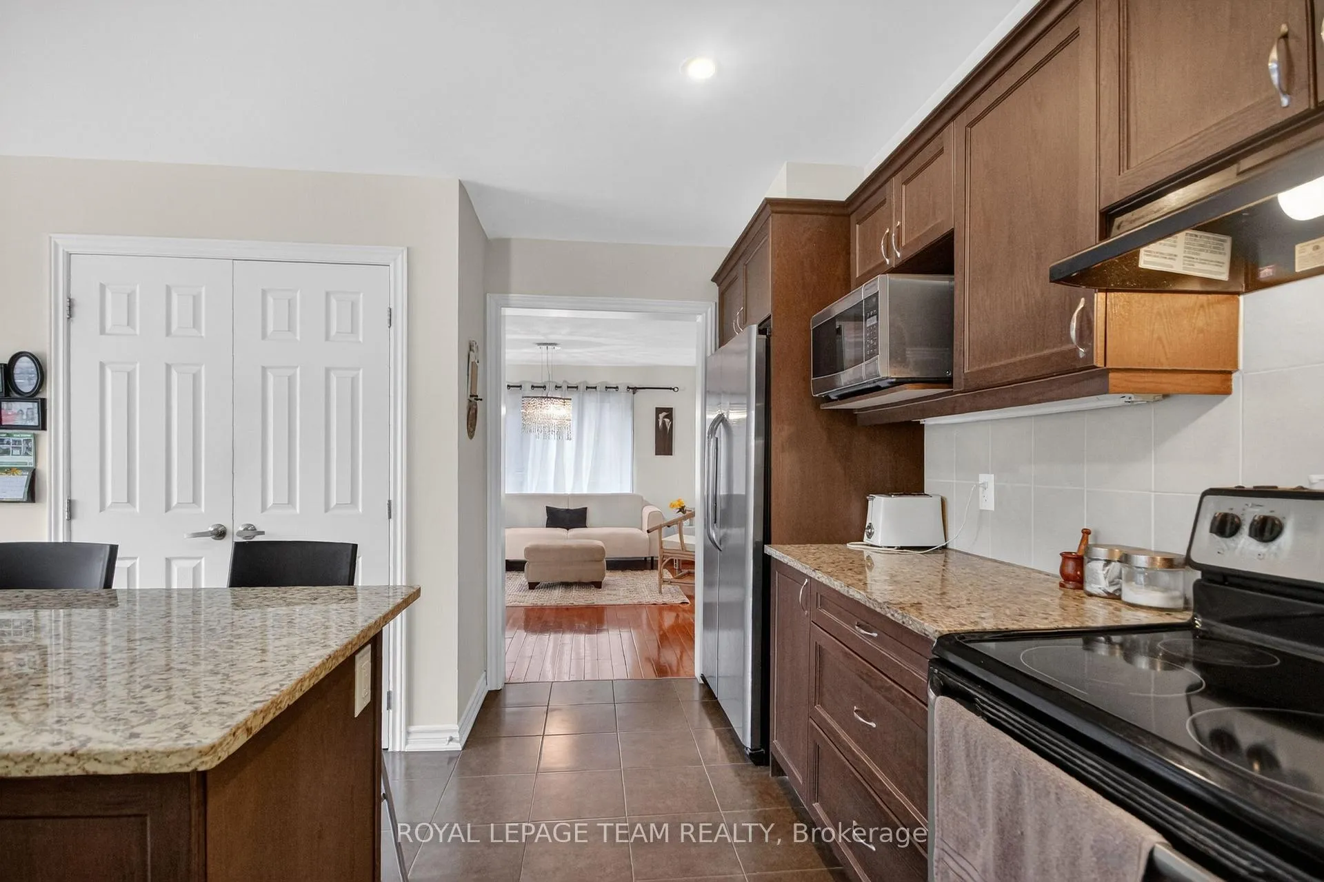Photo 18 of 232 Rivertree Street, Ottawa, Kanata - Emerald Meadows/Trailwest — HOMEH