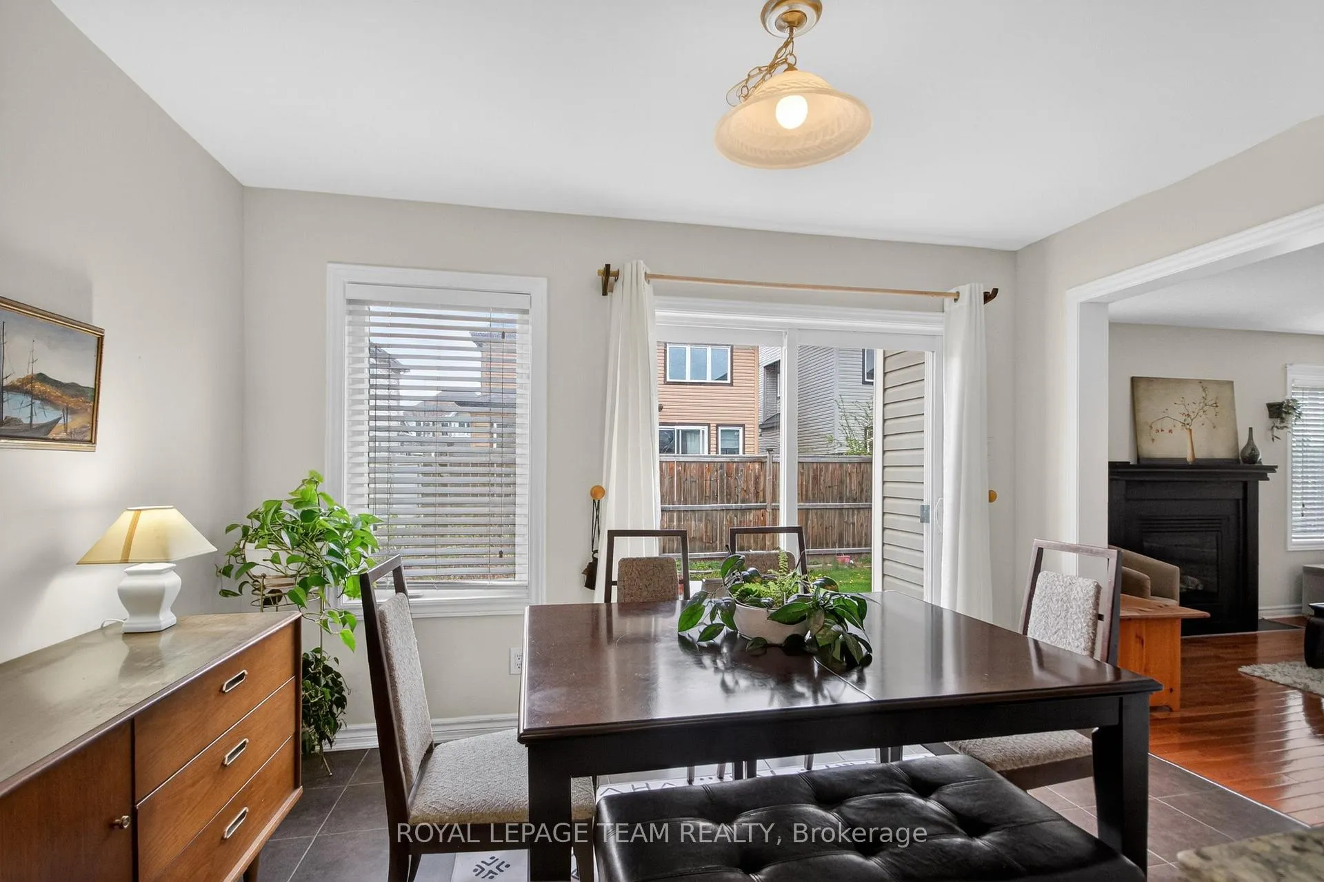 Photo 20 of 232 Rivertree Street, Ottawa, Kanata - Emerald Meadows/Trailwest — HOMEH