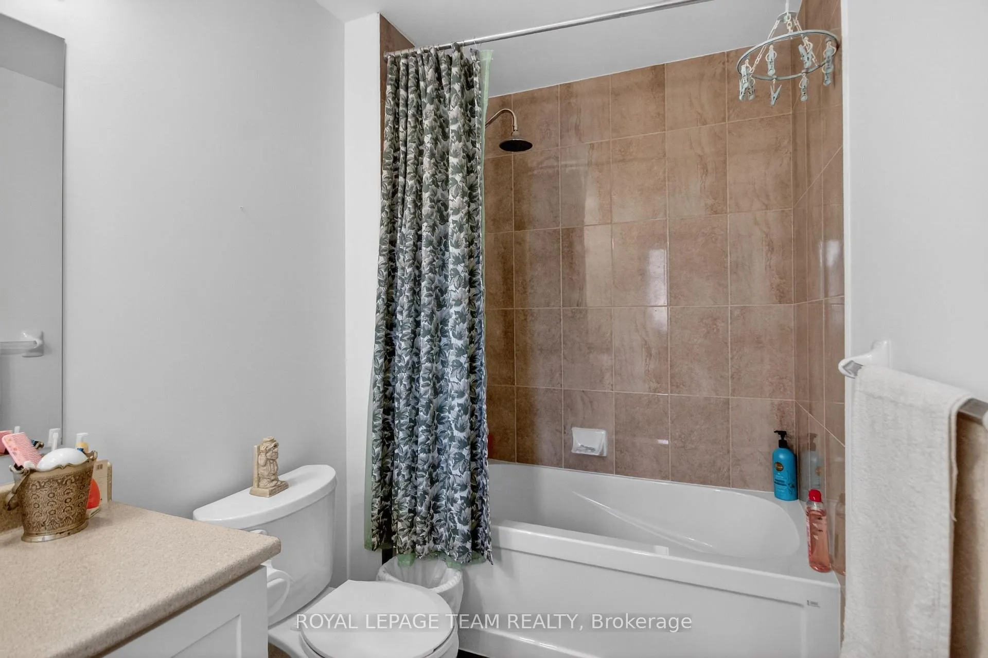 Photo 29 of 232 Rivertree Street, Ottawa, Kanata - Emerald Meadows/Trailwest — HOMEH