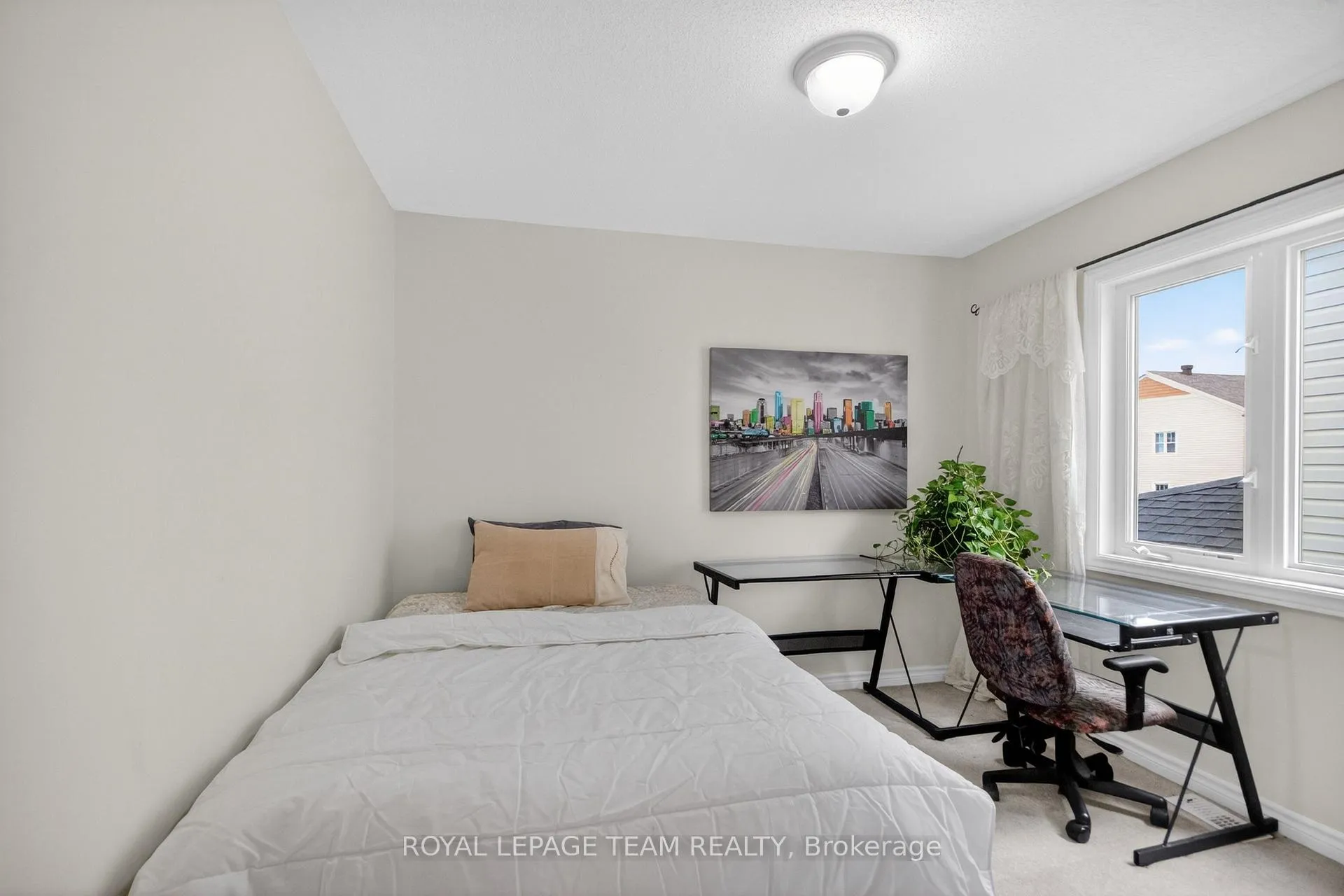 Photo 32 of 232 Rivertree Street, Ottawa, Kanata - Emerald Meadows/Trailwest — HOMEH