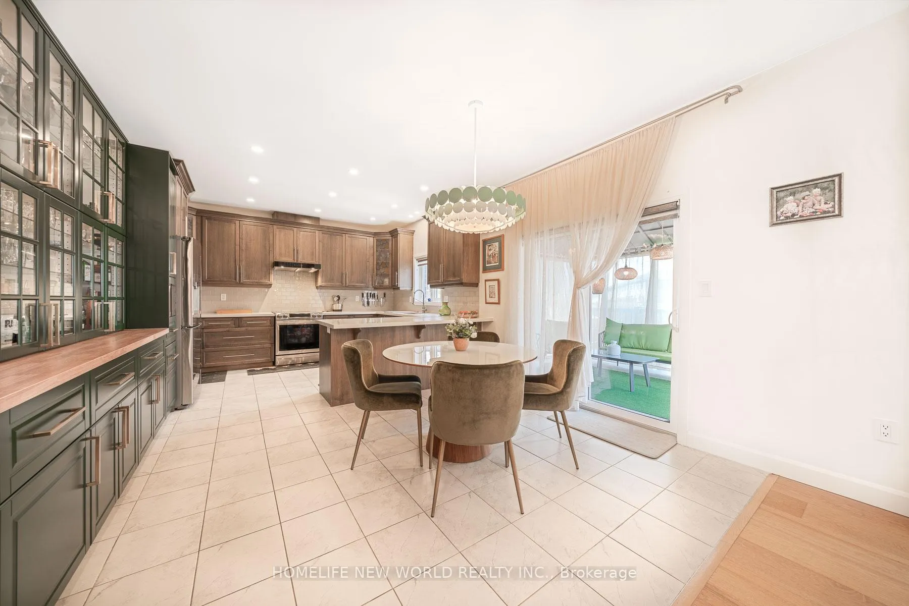 Photo 12 of 99 Columbus Gate, Hamilton, Stoney Creek Mountain — HOMEH