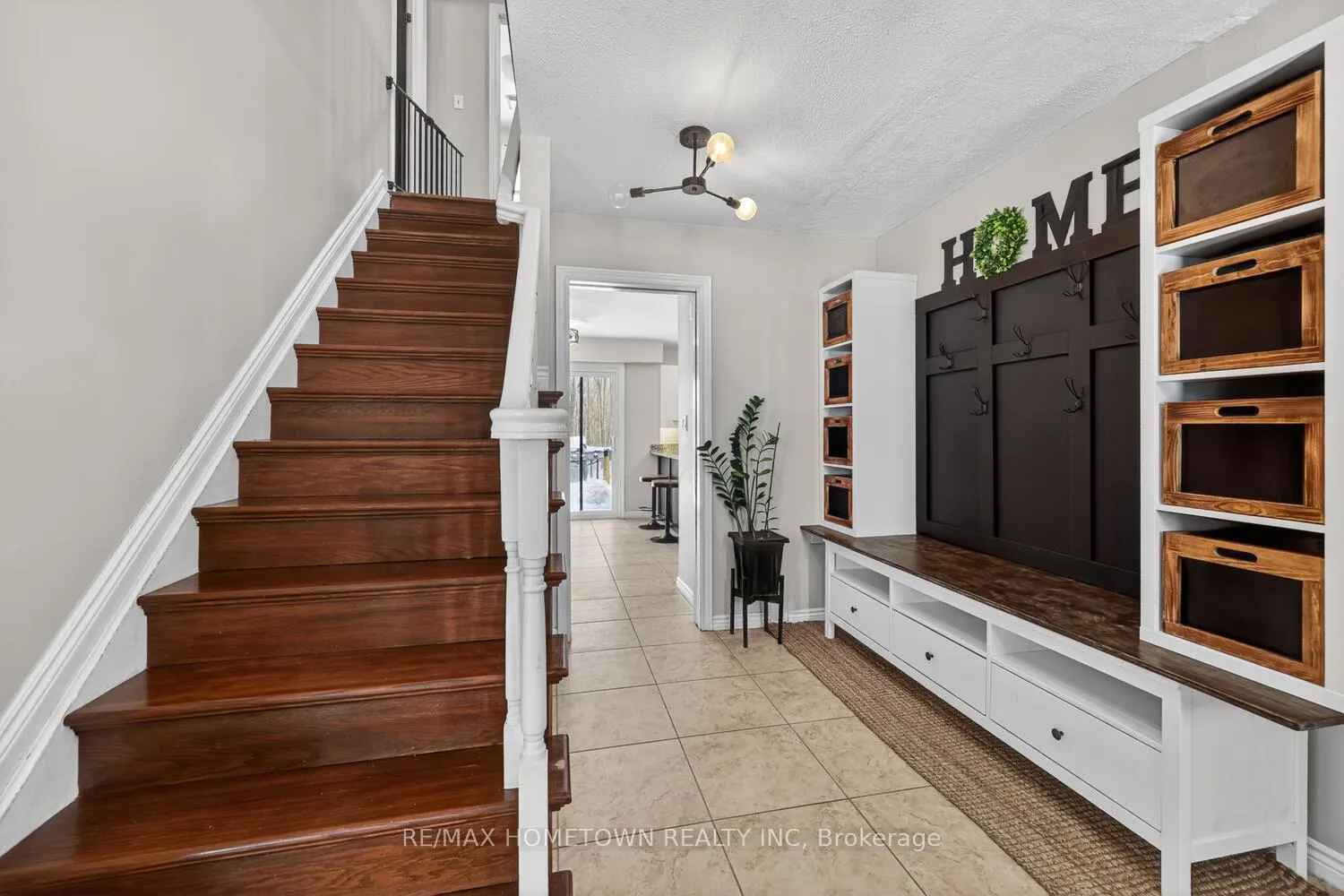 Photo 4 of 5475 Dejong Road, Augusta, Augusta Twp — HOMEH