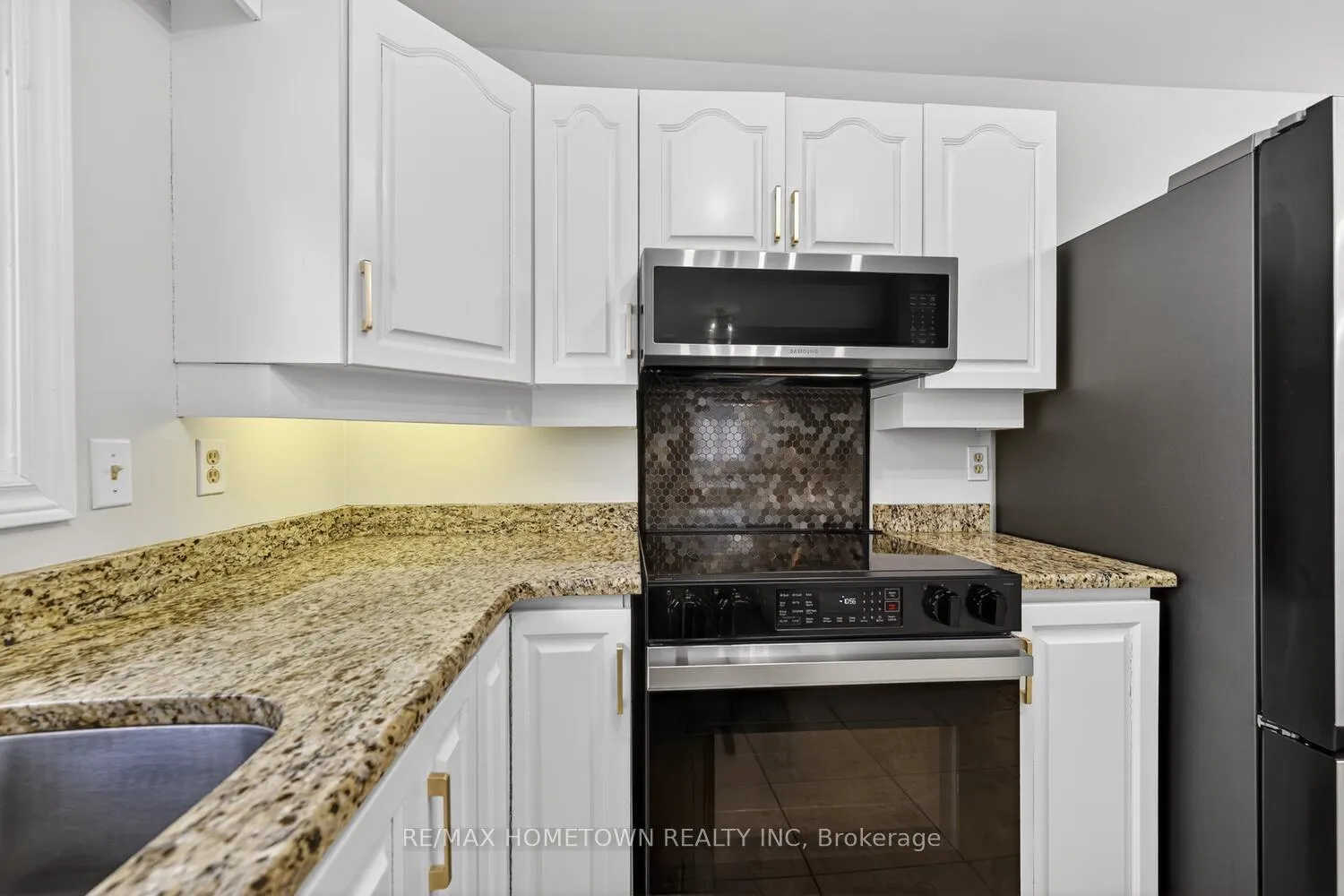 Photo 14 of 5475 Dejong Road, Augusta, Augusta Twp — HOMEH