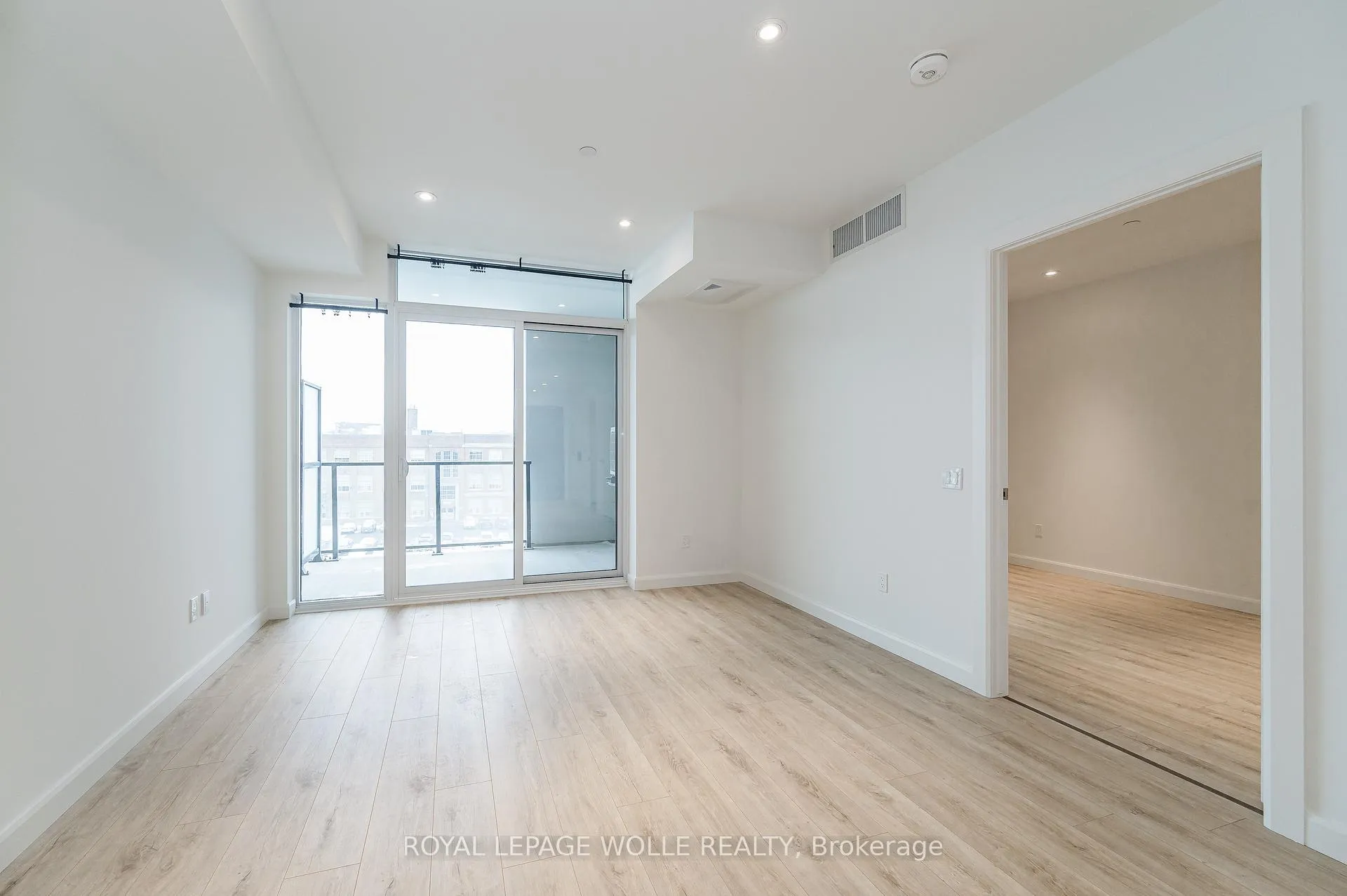 Photo 9 of Unit 505, 741 King Street W, Kitchener — HOMEH