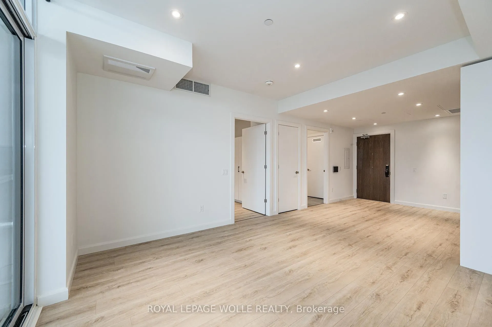 Photo 10 of Unit 505, 741 King Street W, Kitchener — HOMEH