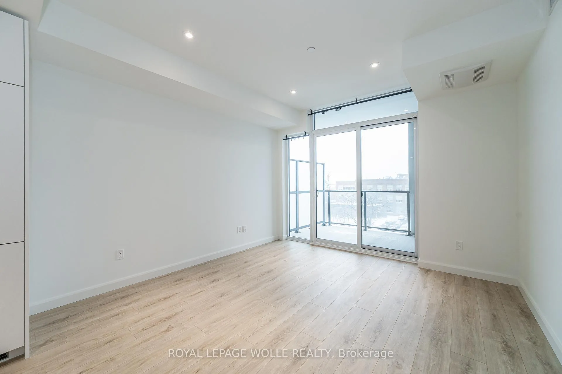 Photo 12 of Unit 505, 741 King Street W, Kitchener — HOMEH