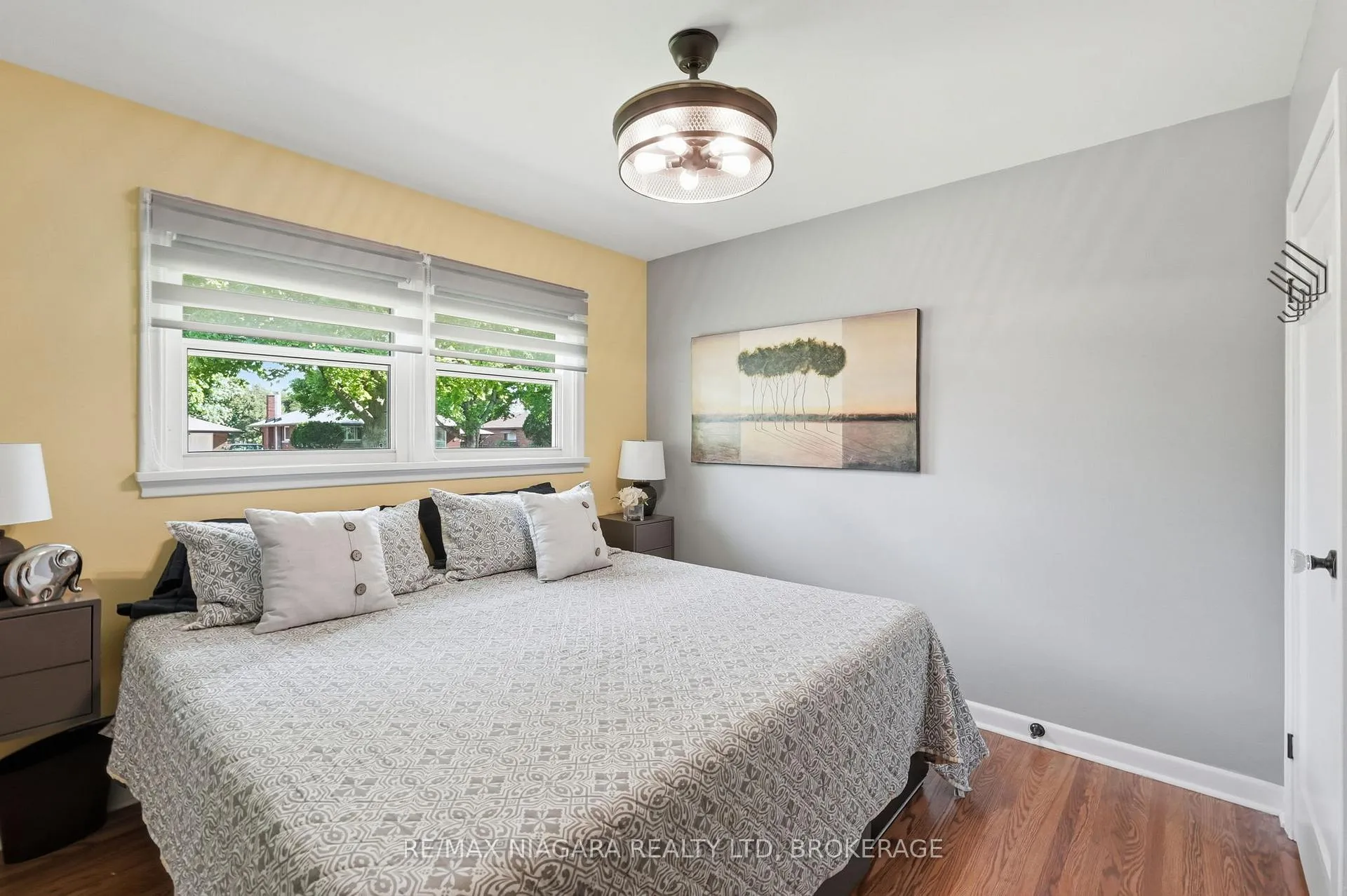 Photo 15 of 11 Brucedale Avenue, St. Catharines, Bunting/Linwell — HOMEH