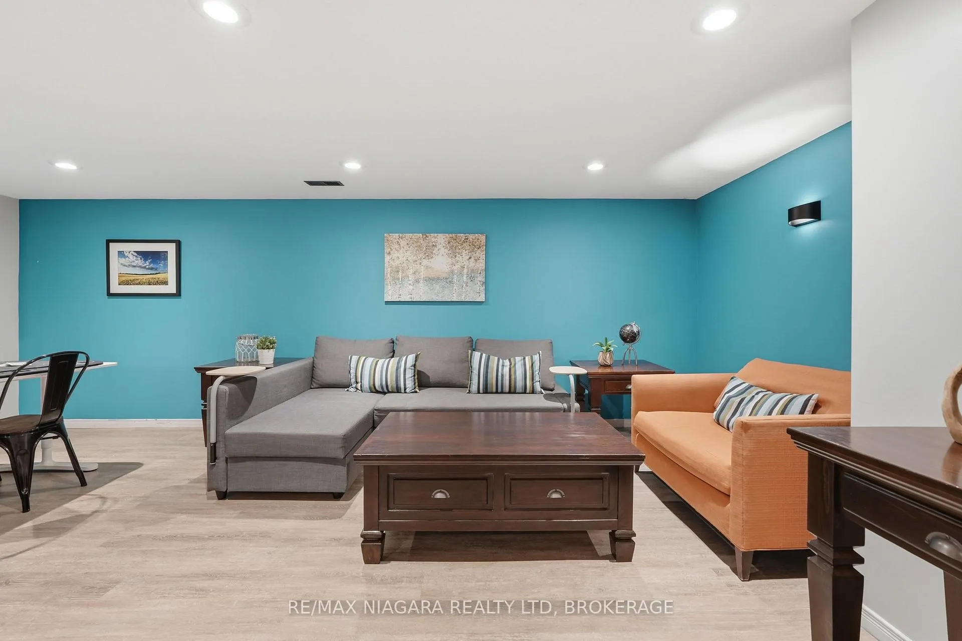 Photo 21 of 11 Brucedale Avenue, St. Catharines, Bunting/Linwell — HOMEH