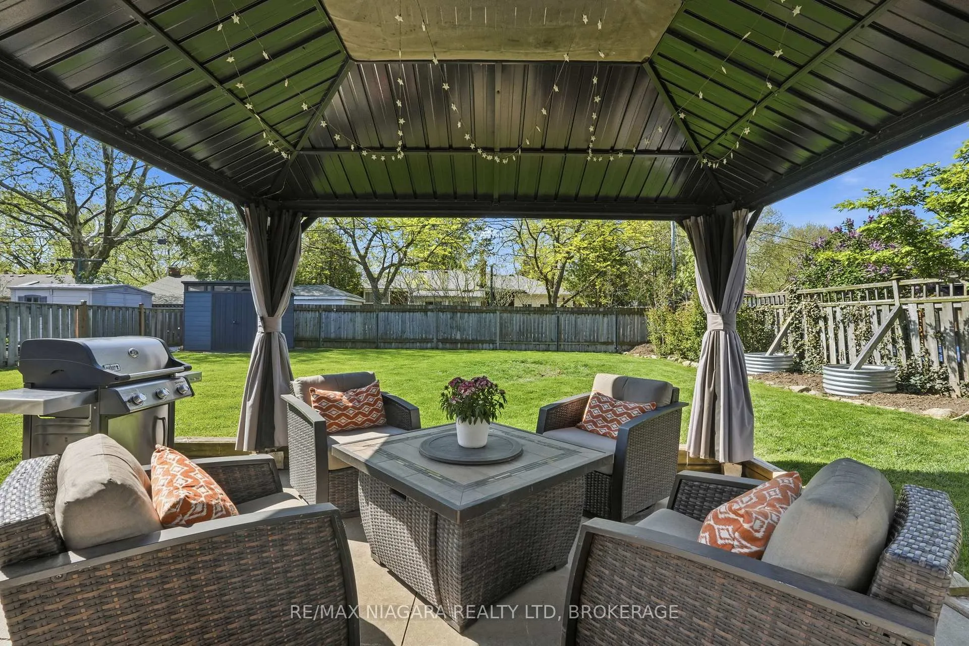 Photo 28 of 11 Brucedale Avenue, St. Catharines, Bunting/Linwell — HOMEH
