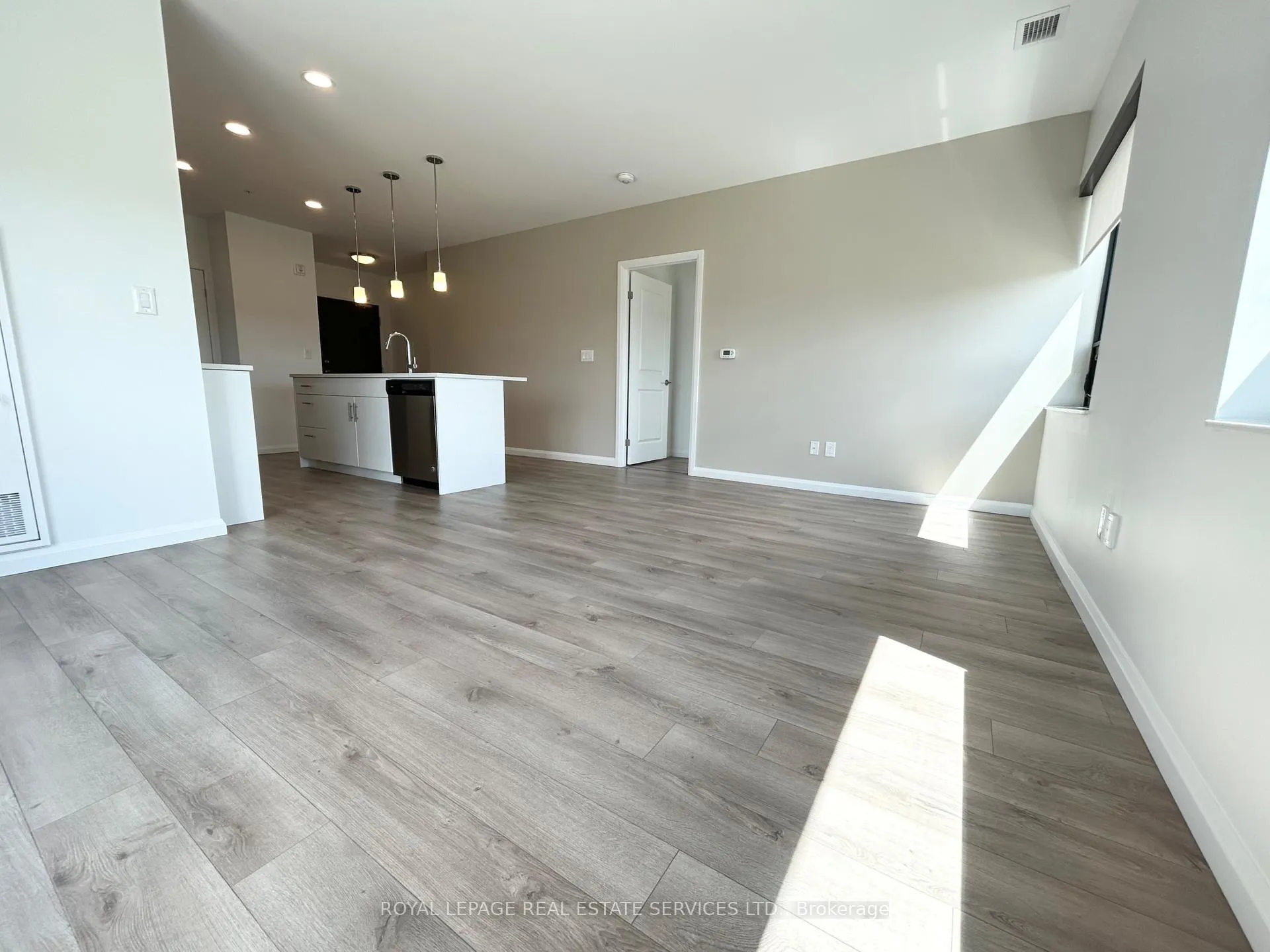 Photo 10 of Unit 301, 144 Watson Road N, Guelph, Grange Road — HOMEH