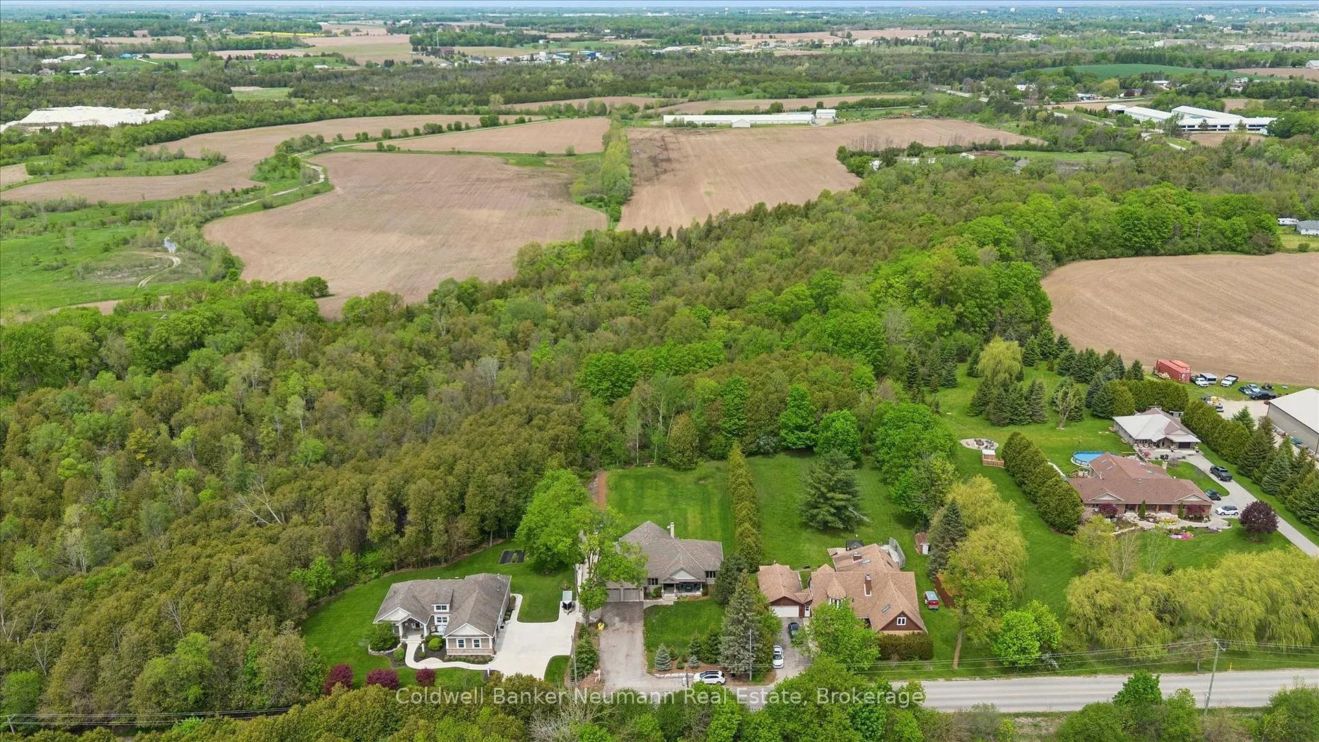 Photo 3 of 6592 Forestell Road, Puslinch, Rural Puslinch West — HOMEH
