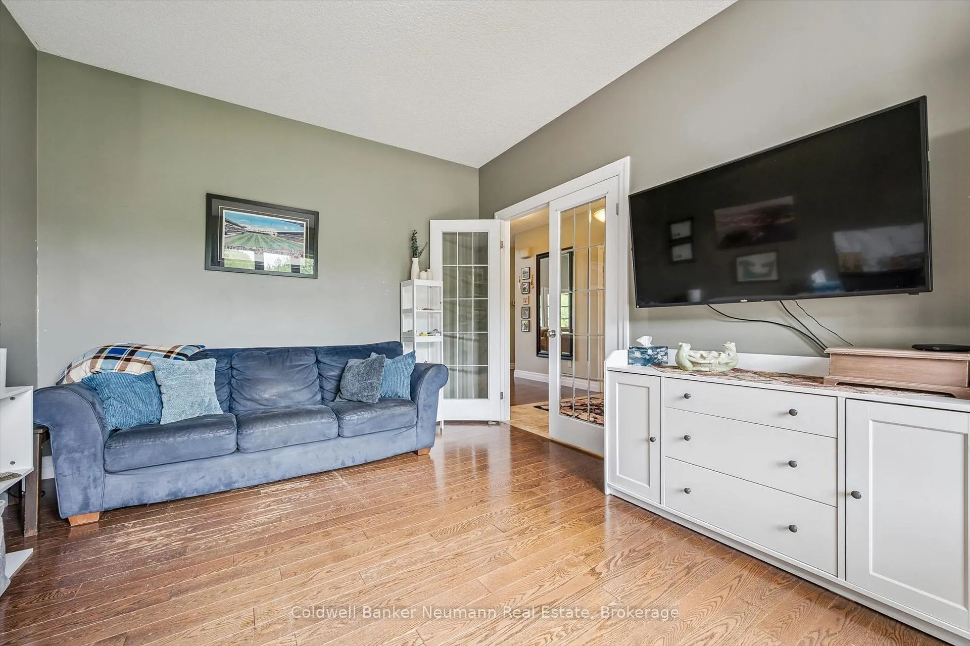 Photo 10 of 6592 Forestell Road, Puslinch, Rural Puslinch West — HOMEH