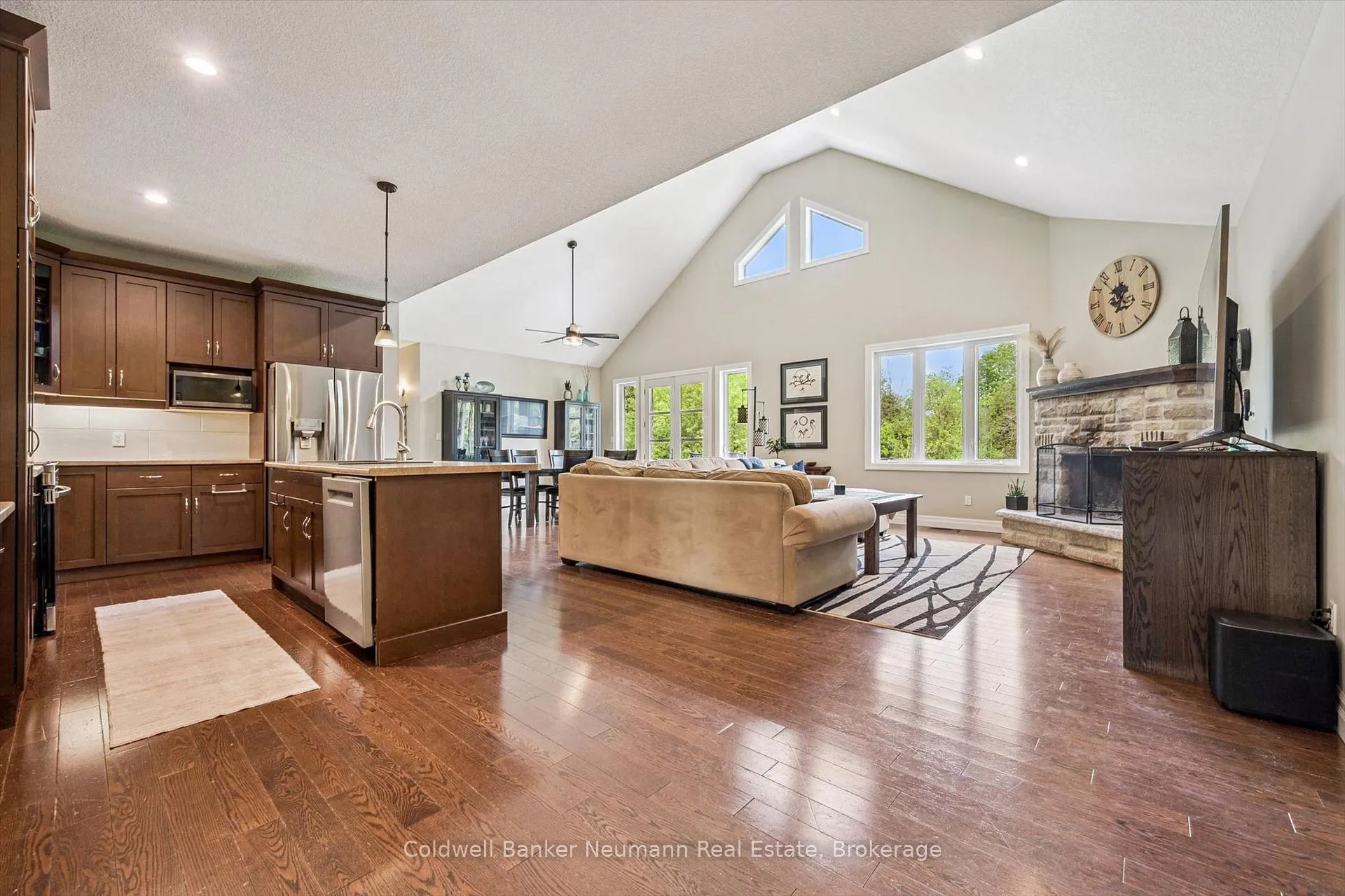 Photo 11 of 6592 Forestell Road, Puslinch, Rural Puslinch West — HOMEH