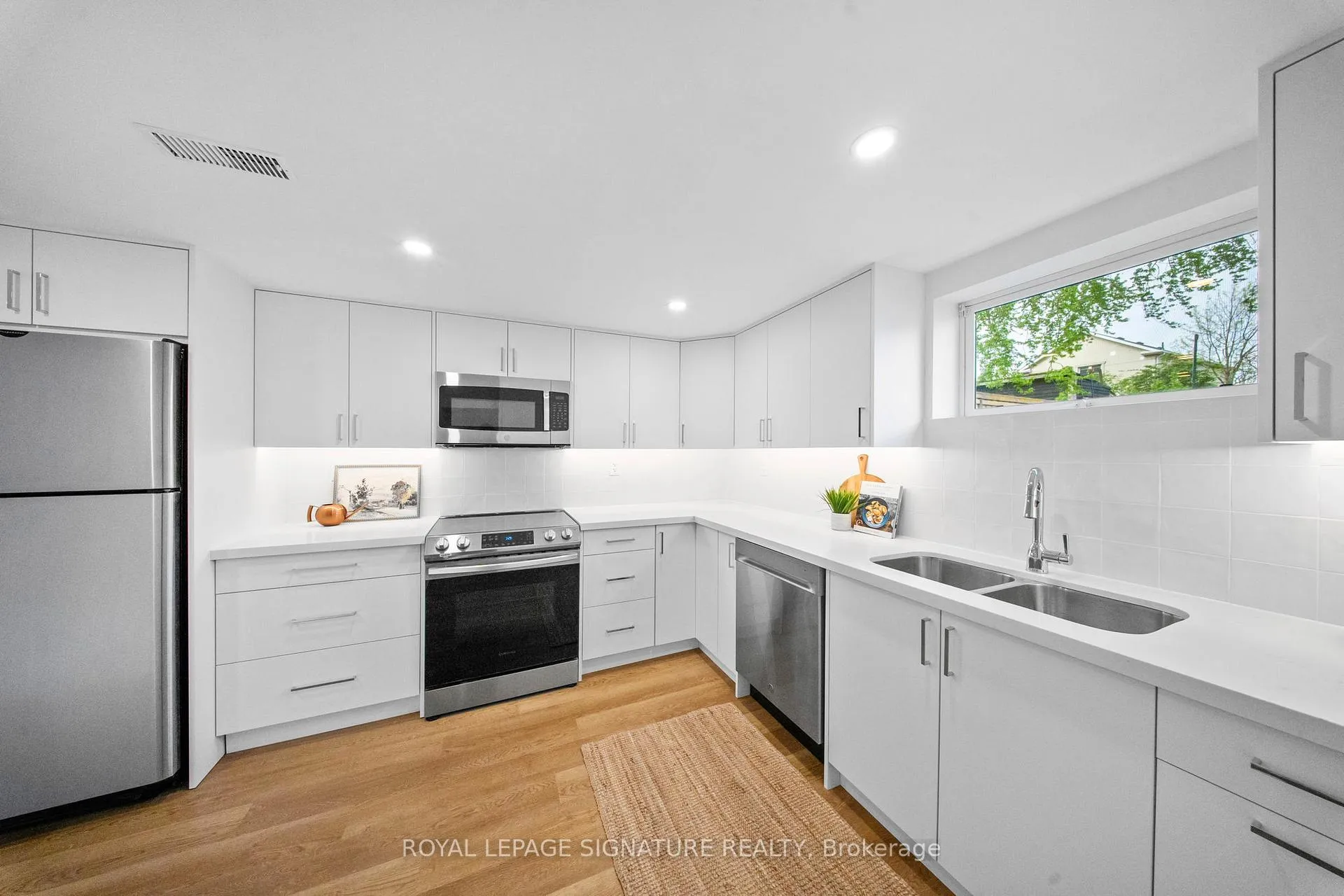 Photo 5 of Unit Lower Level, 238 Gamma Street, Etobicoke, Alderwood — HOMEH