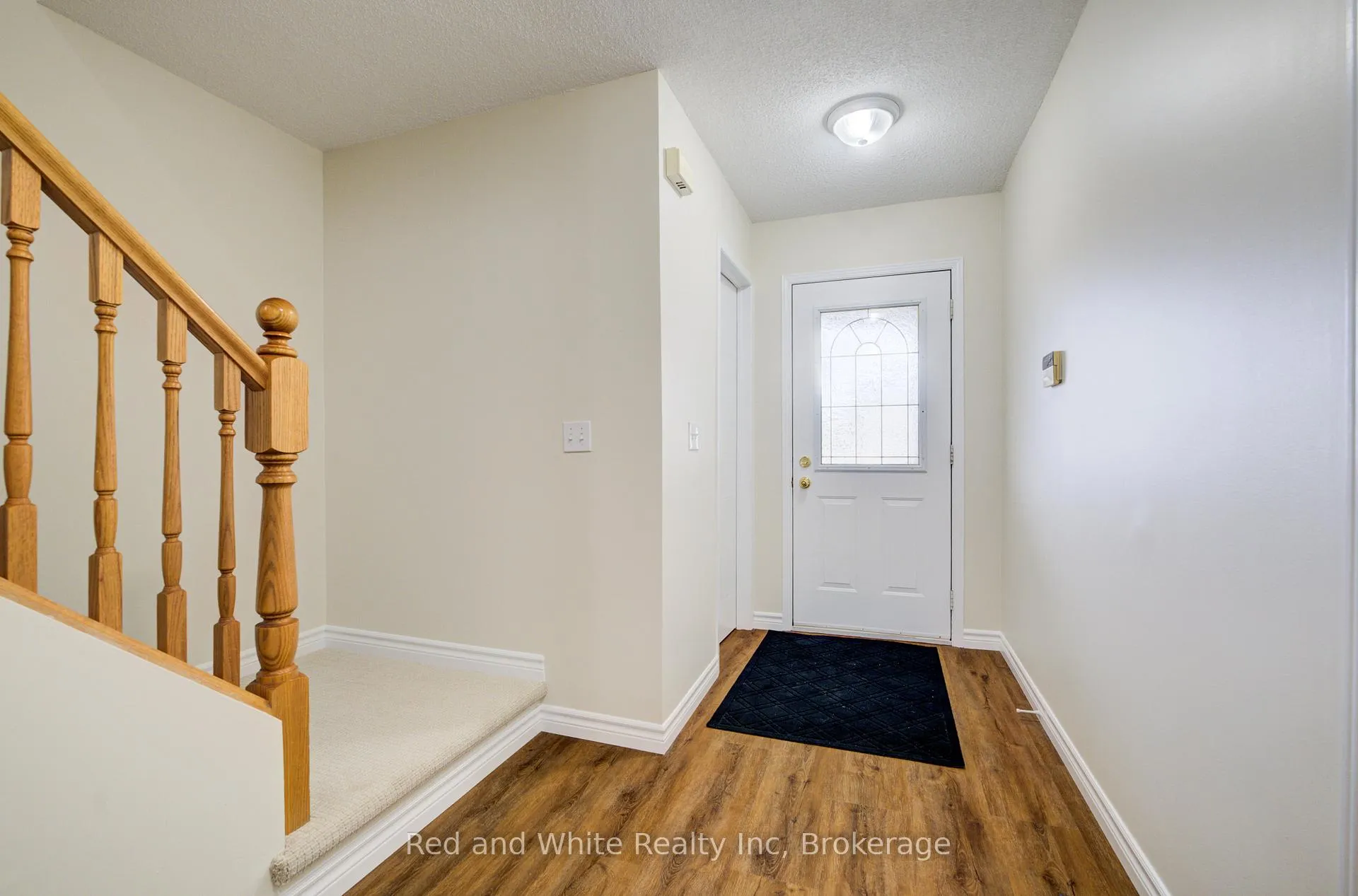 Photo 4 of 1 Ginger Court, Guelph, Kortright West — HOMEH