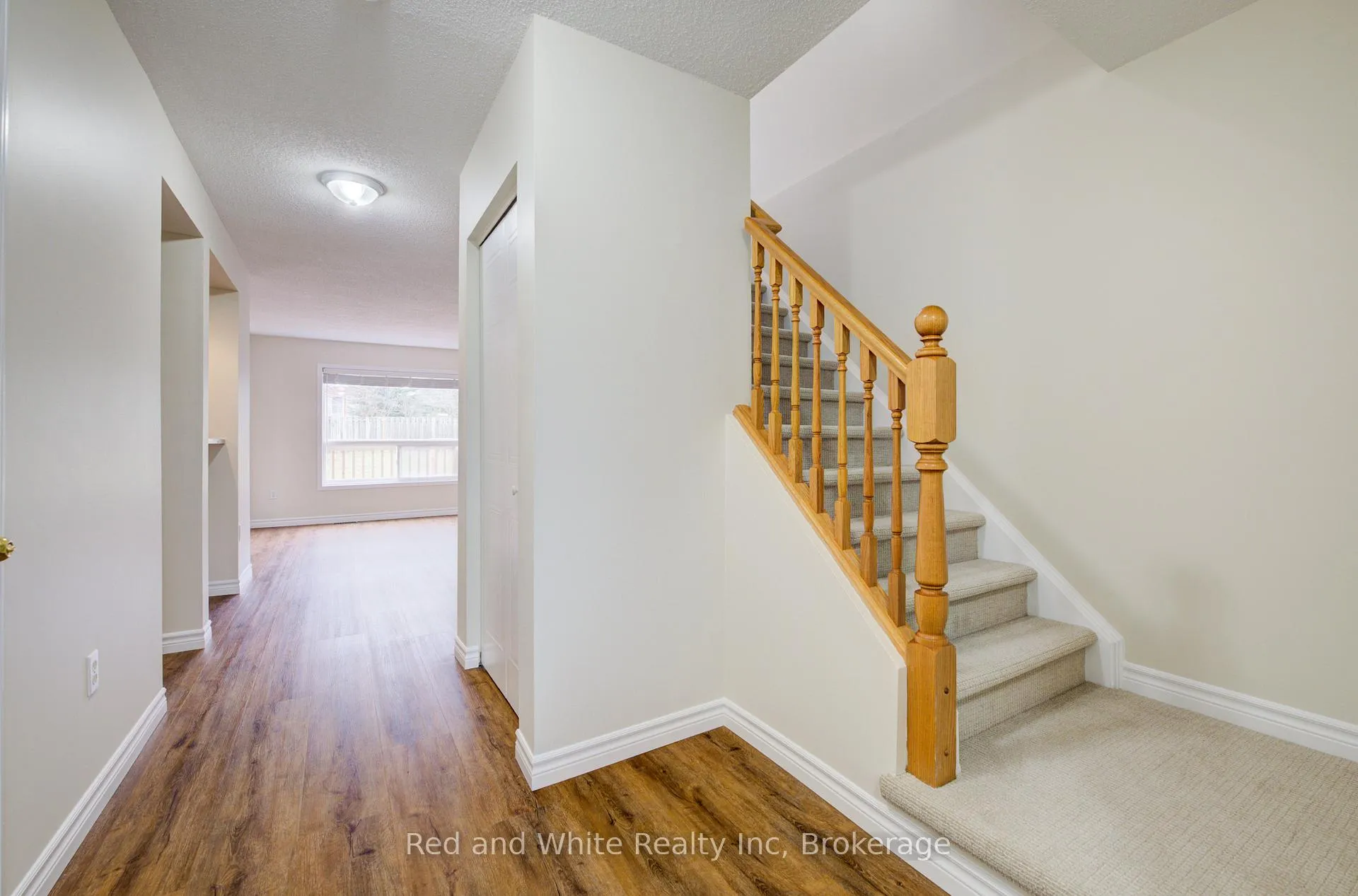 Photo 5 of 1 Ginger Court, Guelph, Kortright West — HOMEH