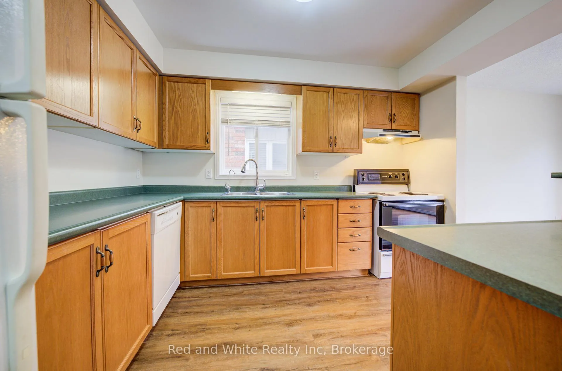 Photo 17 of 1 Ginger Court, Guelph, Kortright West — HOMEH