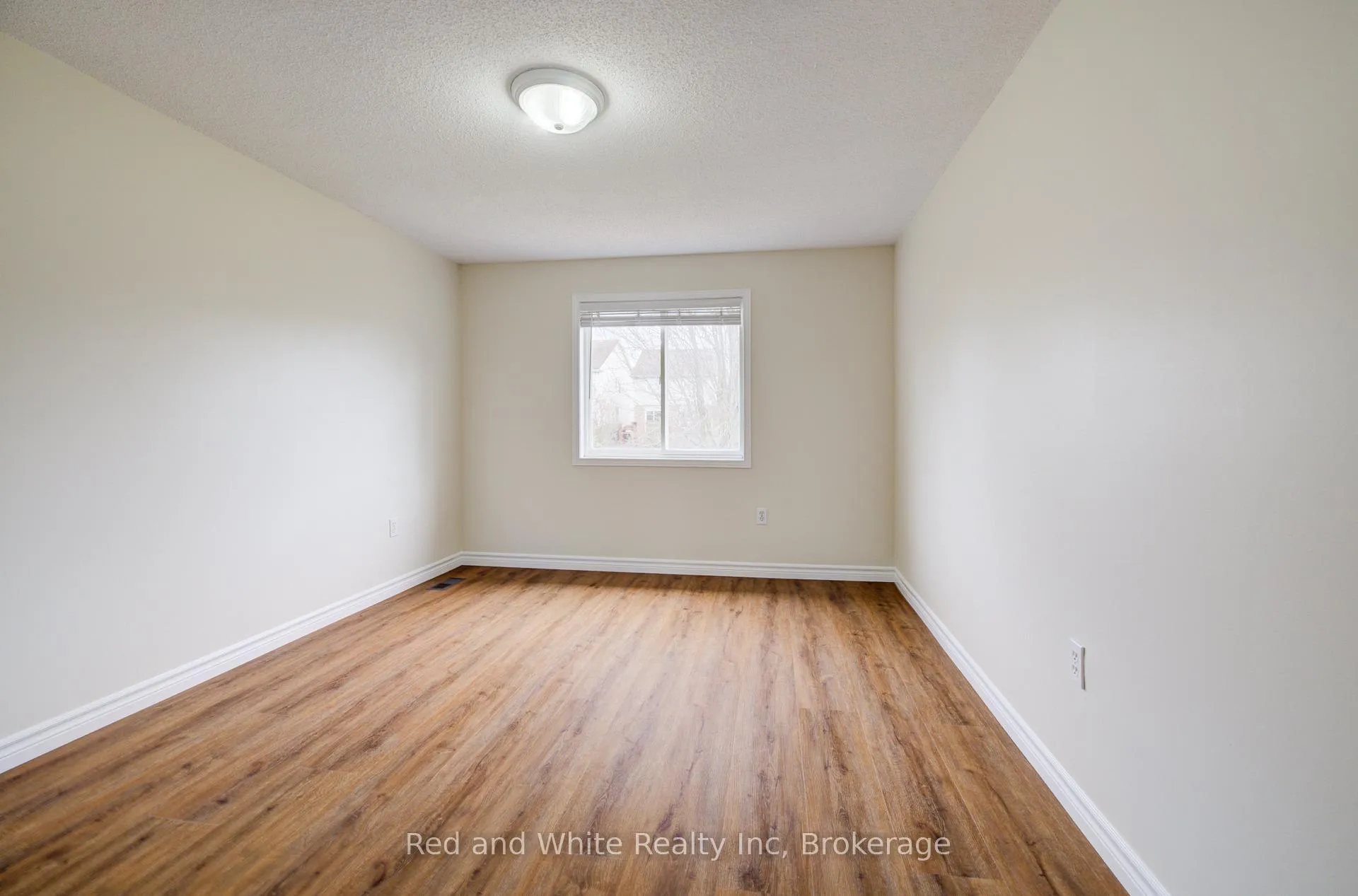 Photo 30 of 1 Ginger Court, Guelph, Kortright West — HOMEH