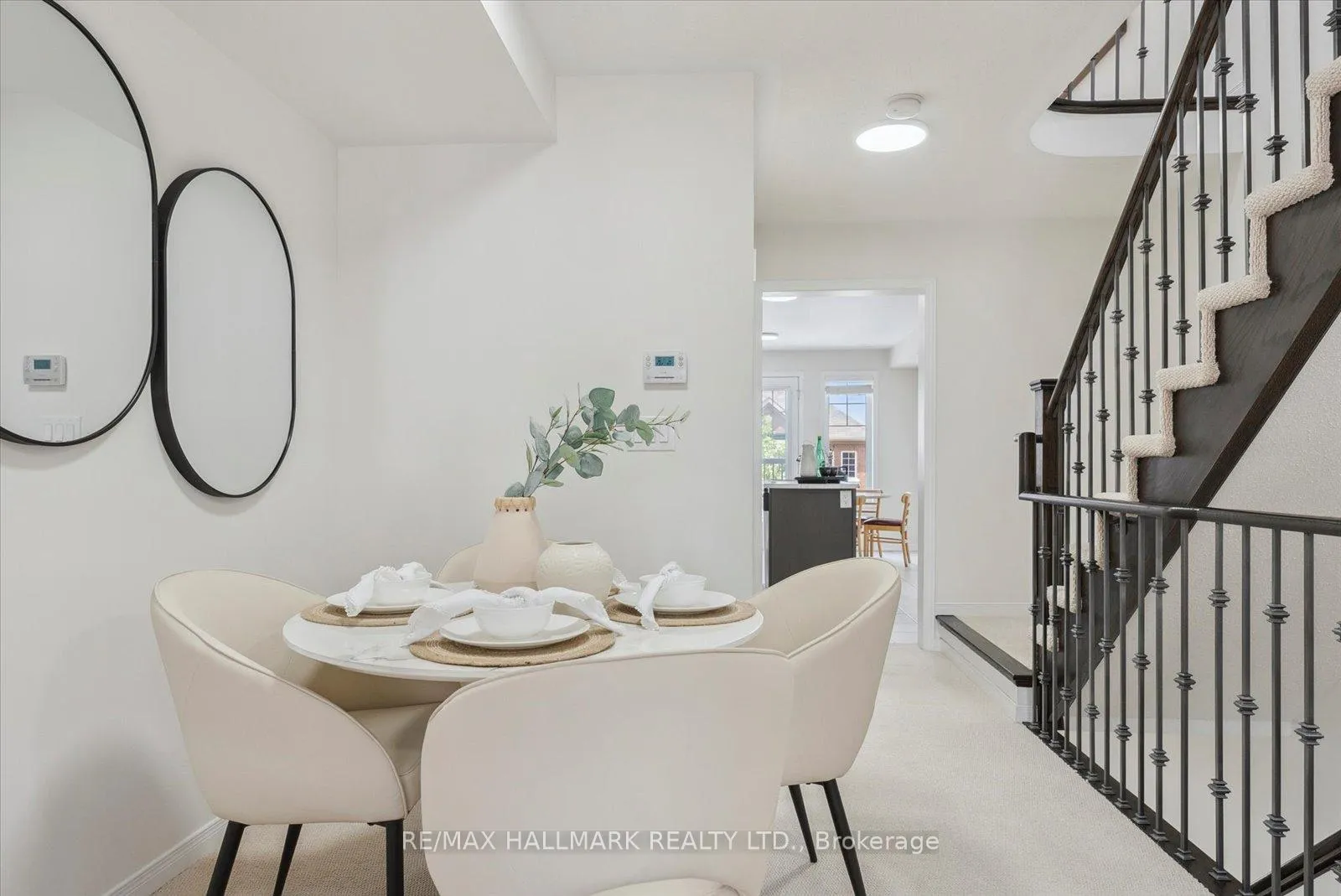 Photo 17 of 17 Valliere Drive, Markham, Berczy — HOMEH