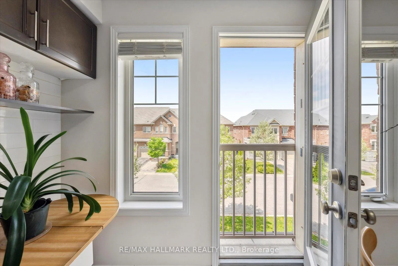 Photo 26 of 17 Valliere Drive, Markham, Berczy — HOMEH