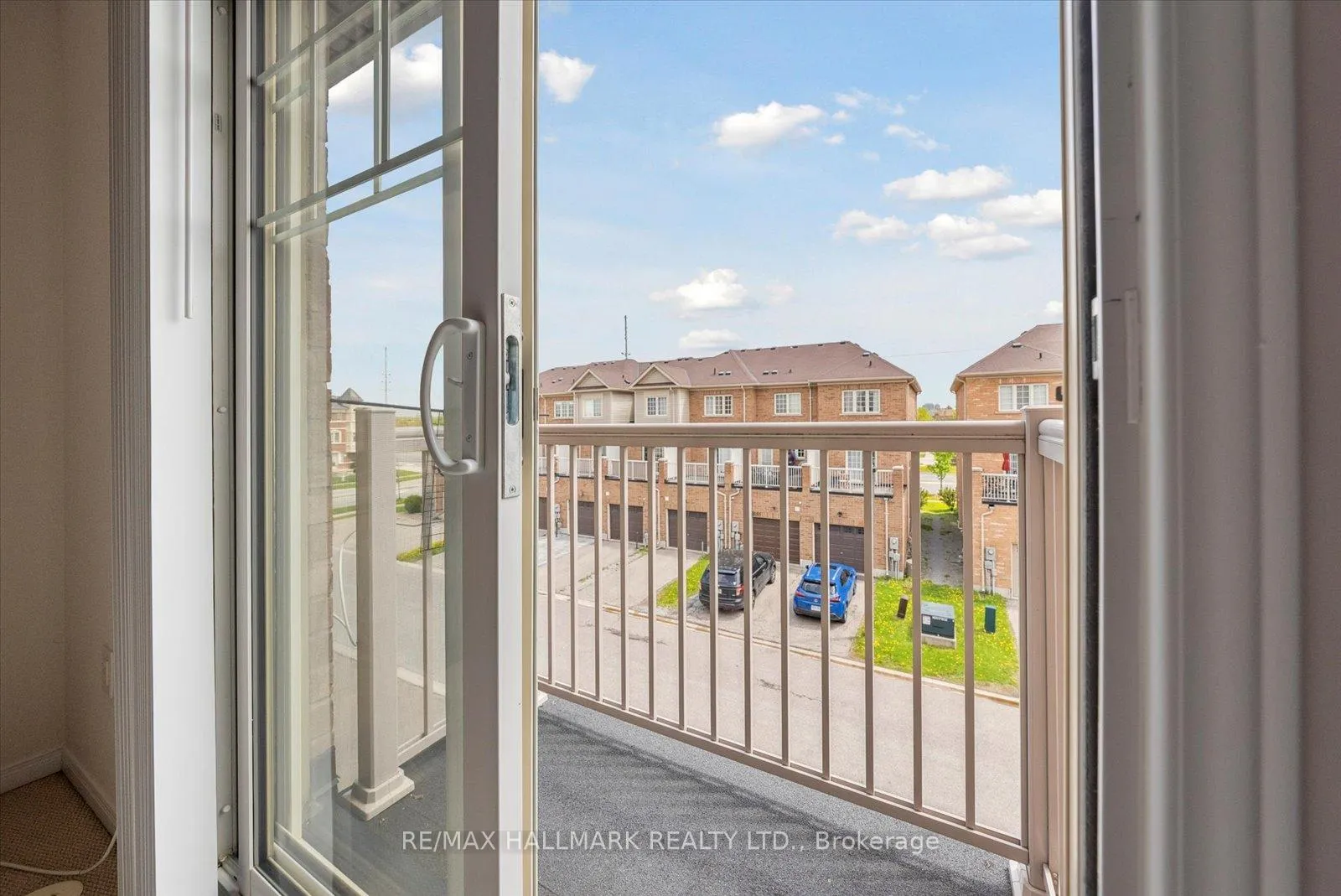 Photo 39 of 17 Valliere Drive, Markham, Berczy — HOMEH
