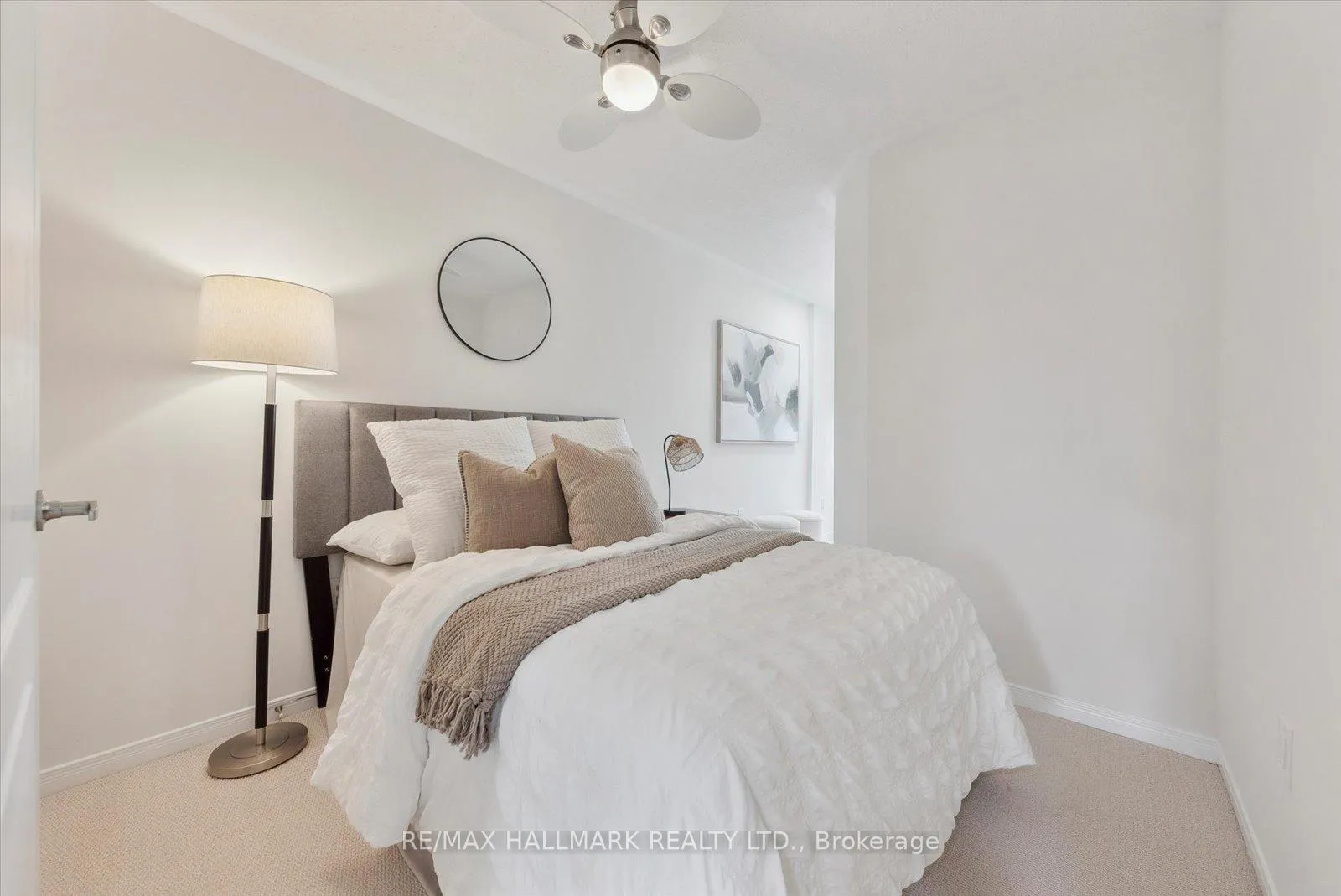 Photo 41 of 17 Valliere Drive, Markham, Berczy — HOMEH