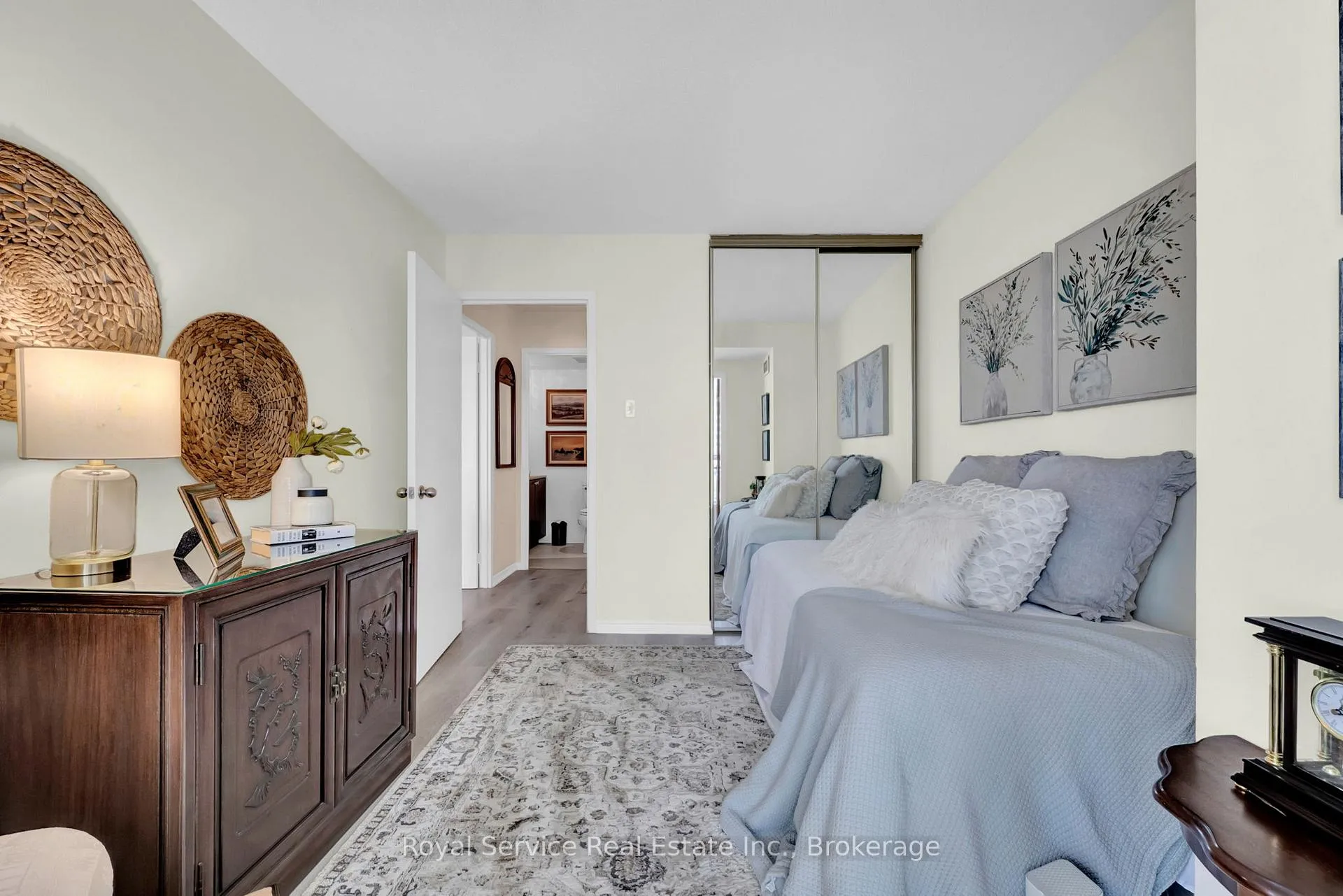 Photo 16 of Unit 910, 360 Watson Street W, Whitby, Port Whitby — HOMEH