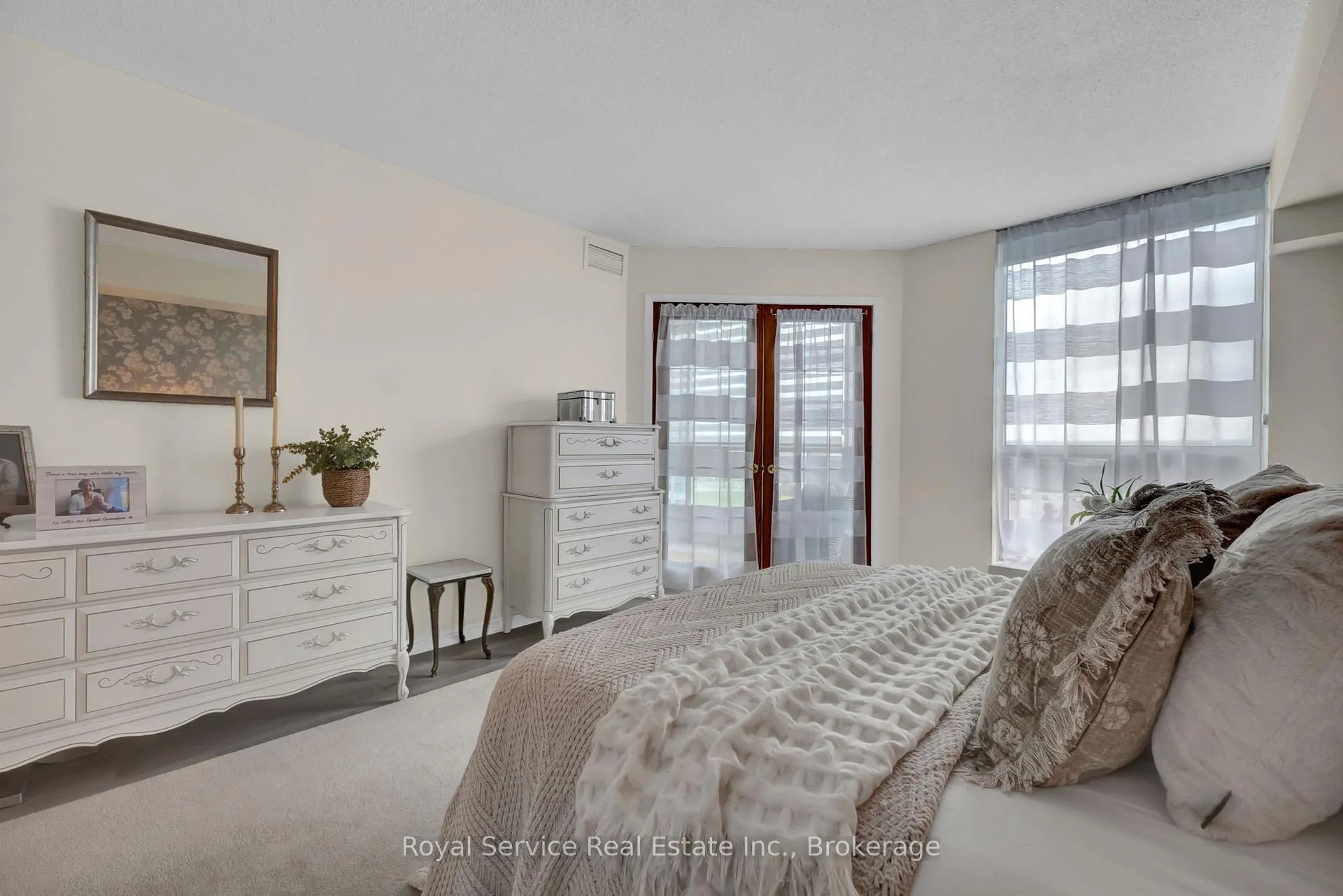 Photo 22 of Unit 910, 360 Watson Street W, Whitby, Port Whitby — HOMEH