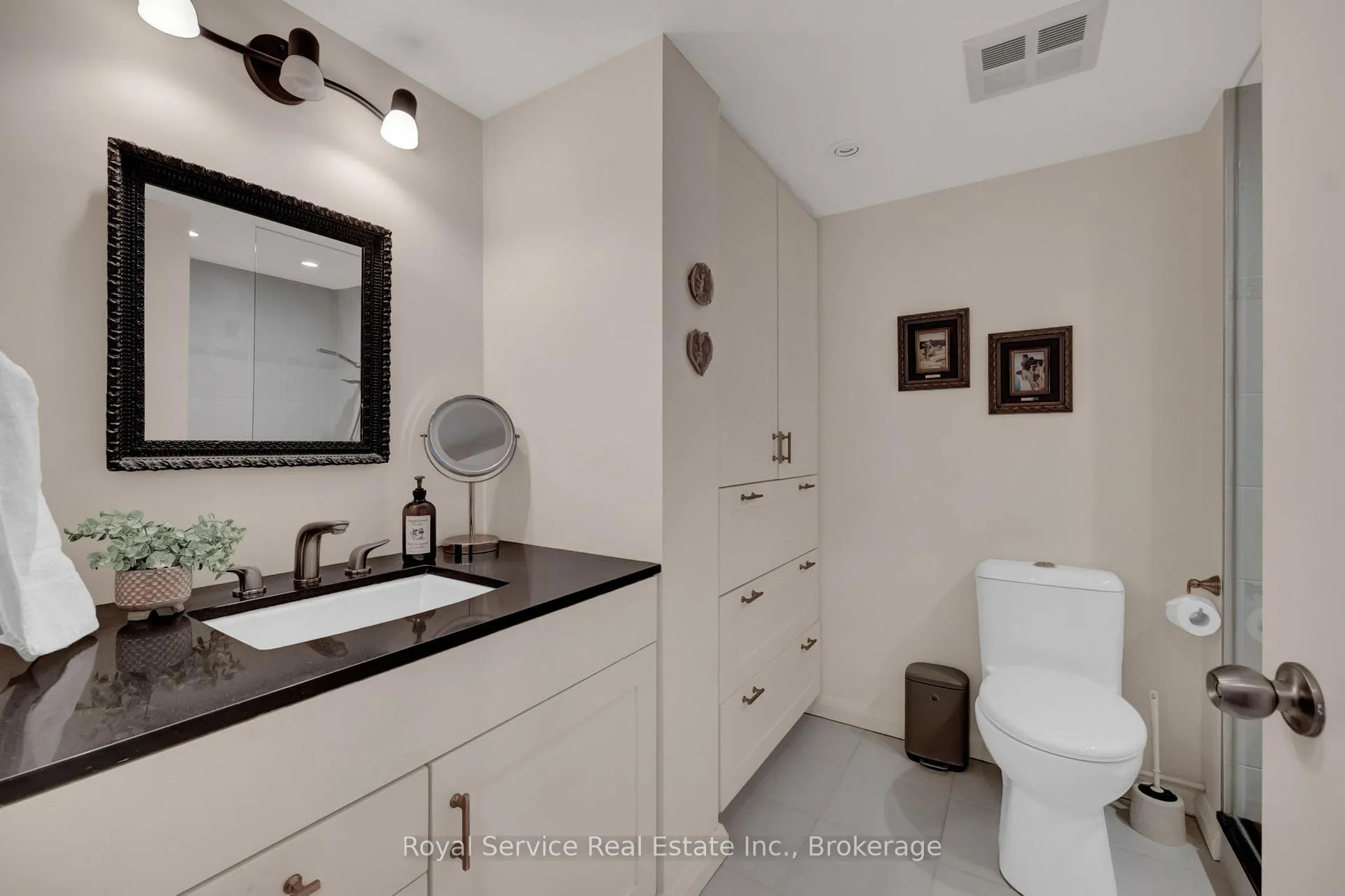 Photo 24 of Unit 910, 360 Watson Street W, Whitby, Port Whitby — HOMEH