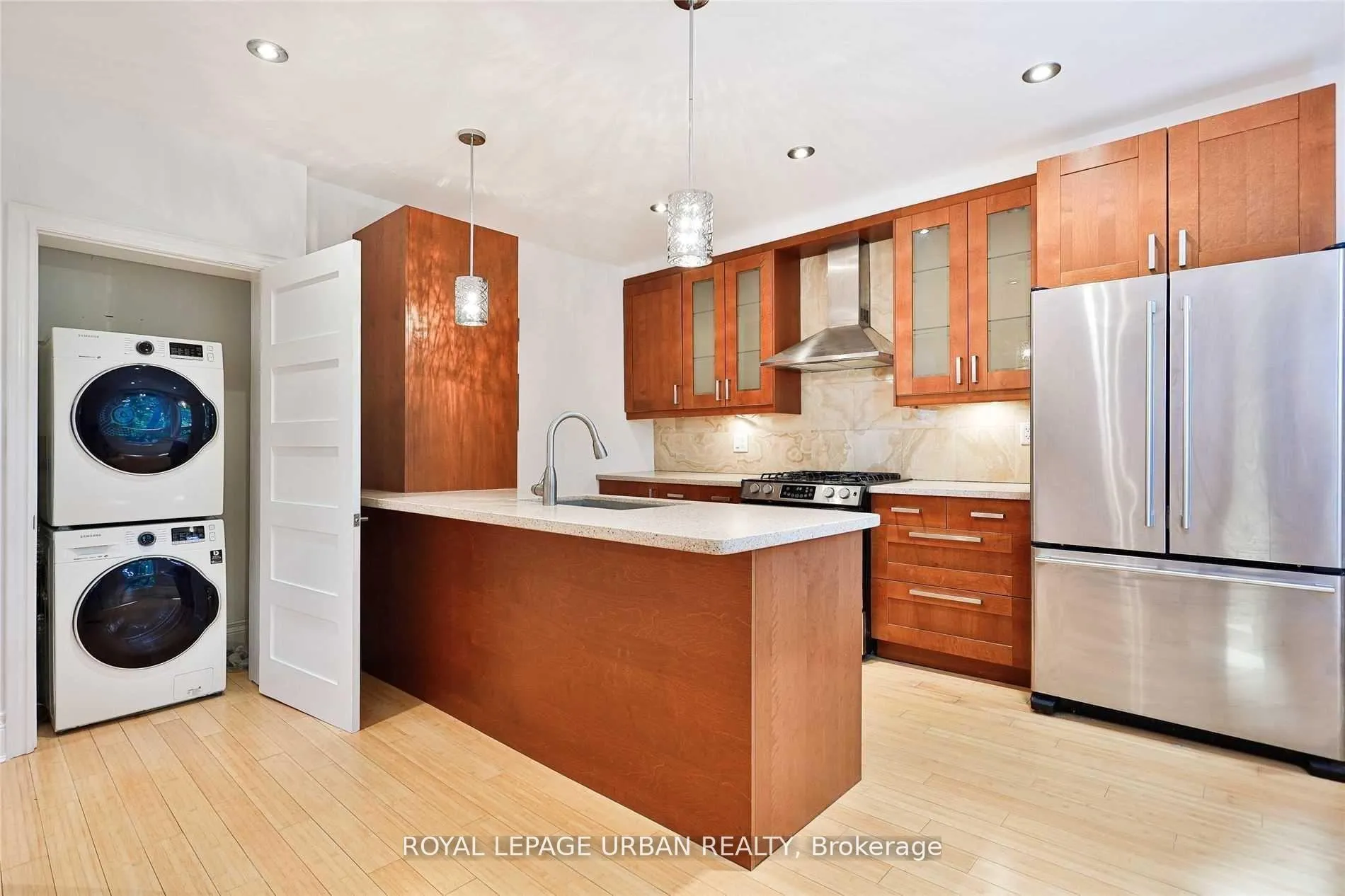 Photo 13 of 323 Ontario Street, Toronto, Moss Park — HOMEH