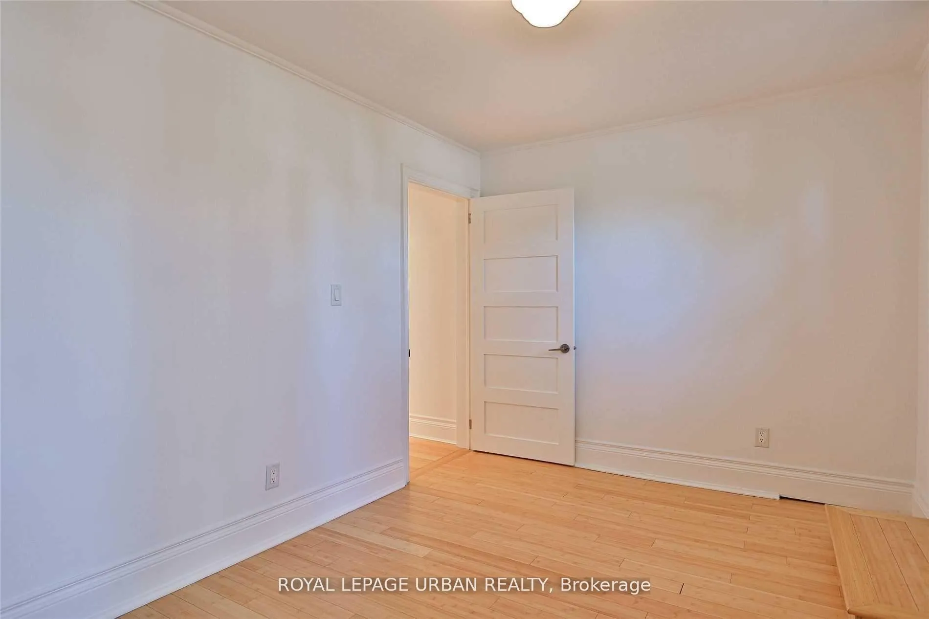 Photo 23 of 323 Ontario Street, Toronto, Moss Park — HOMEH