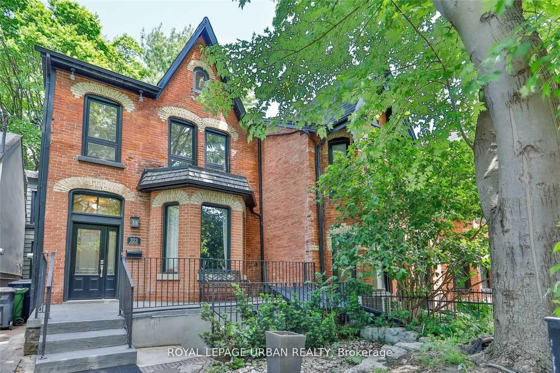 Photo 36 of 323 Ontario Street, Toronto, Moss Park — HOMEH