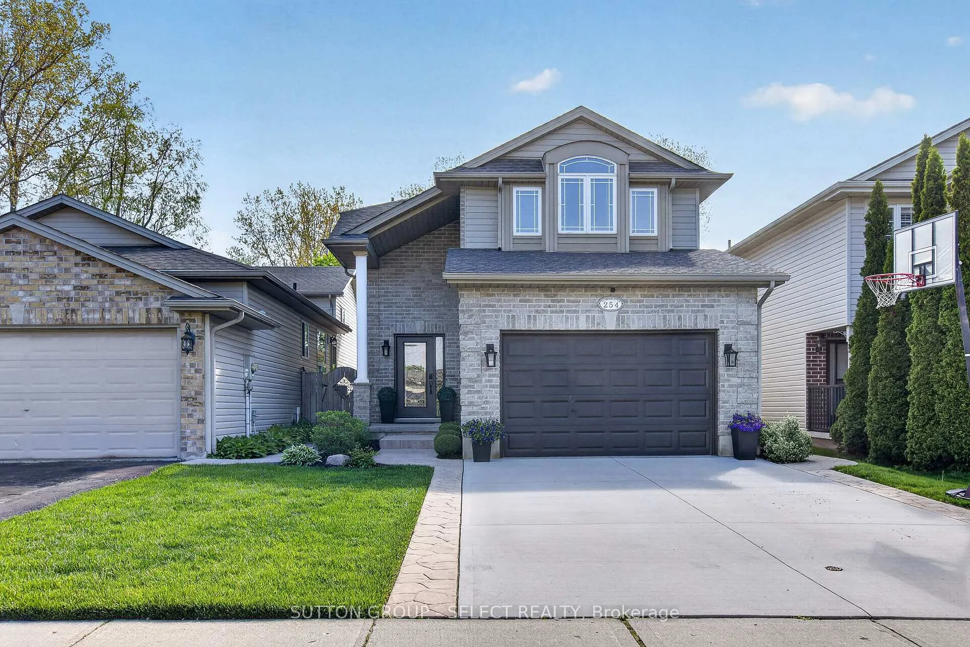 Photo 1 of 254 Crimson Crescent, London, East P — HOMEH
