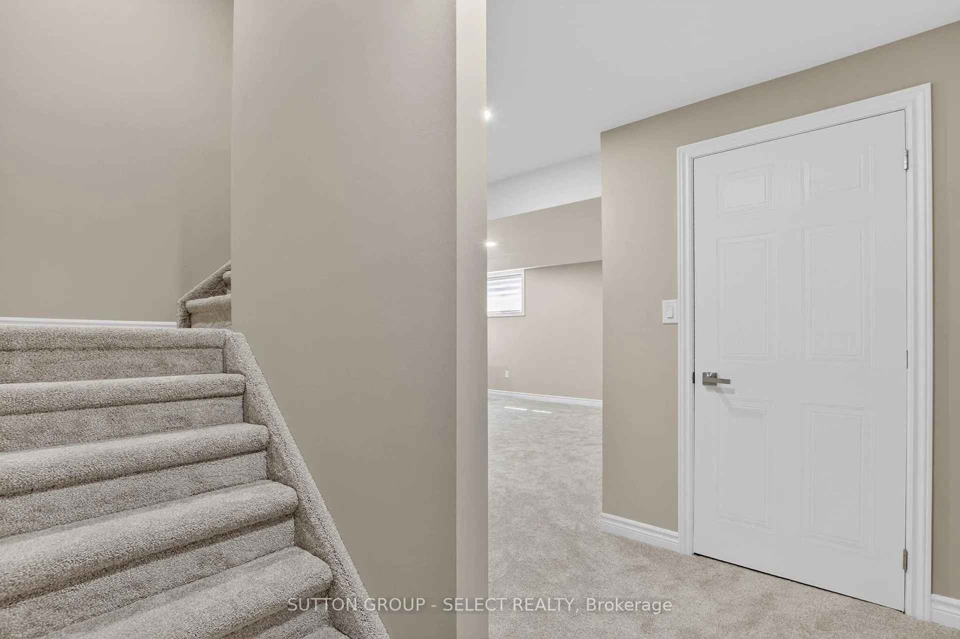 Photo 19 of 254 Crimson Crescent, London, East P — HOMEH