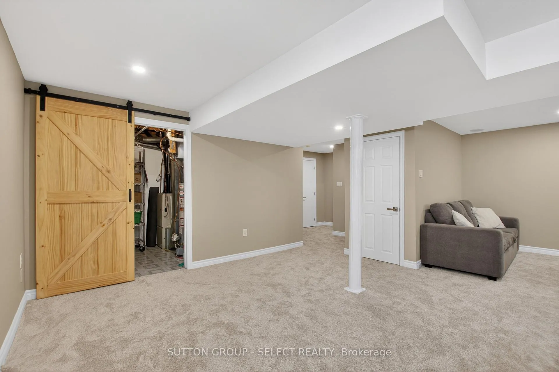 Photo 25 of 254 Crimson Crescent, London, East P — HOMEH