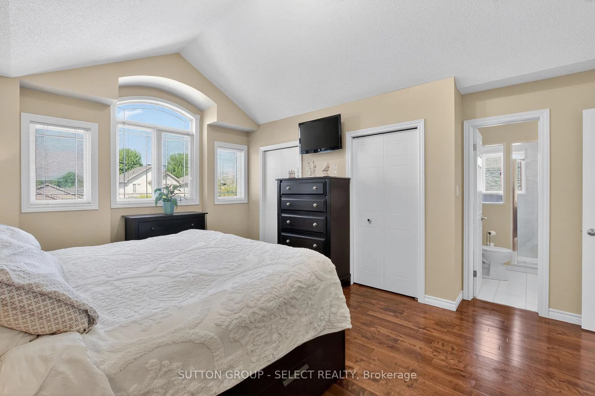 Photo 29 of 254 Crimson Crescent, London, East P — HOMEH