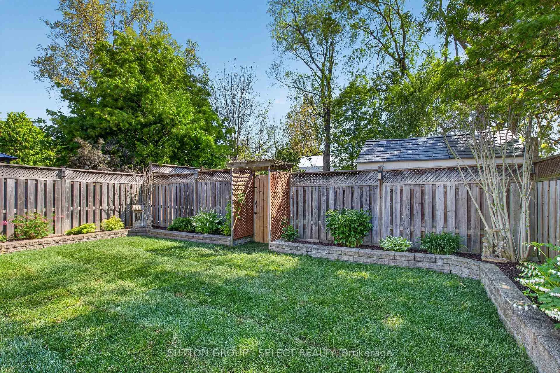 Photo 43 of 254 Crimson Crescent, London, East P — HOMEH